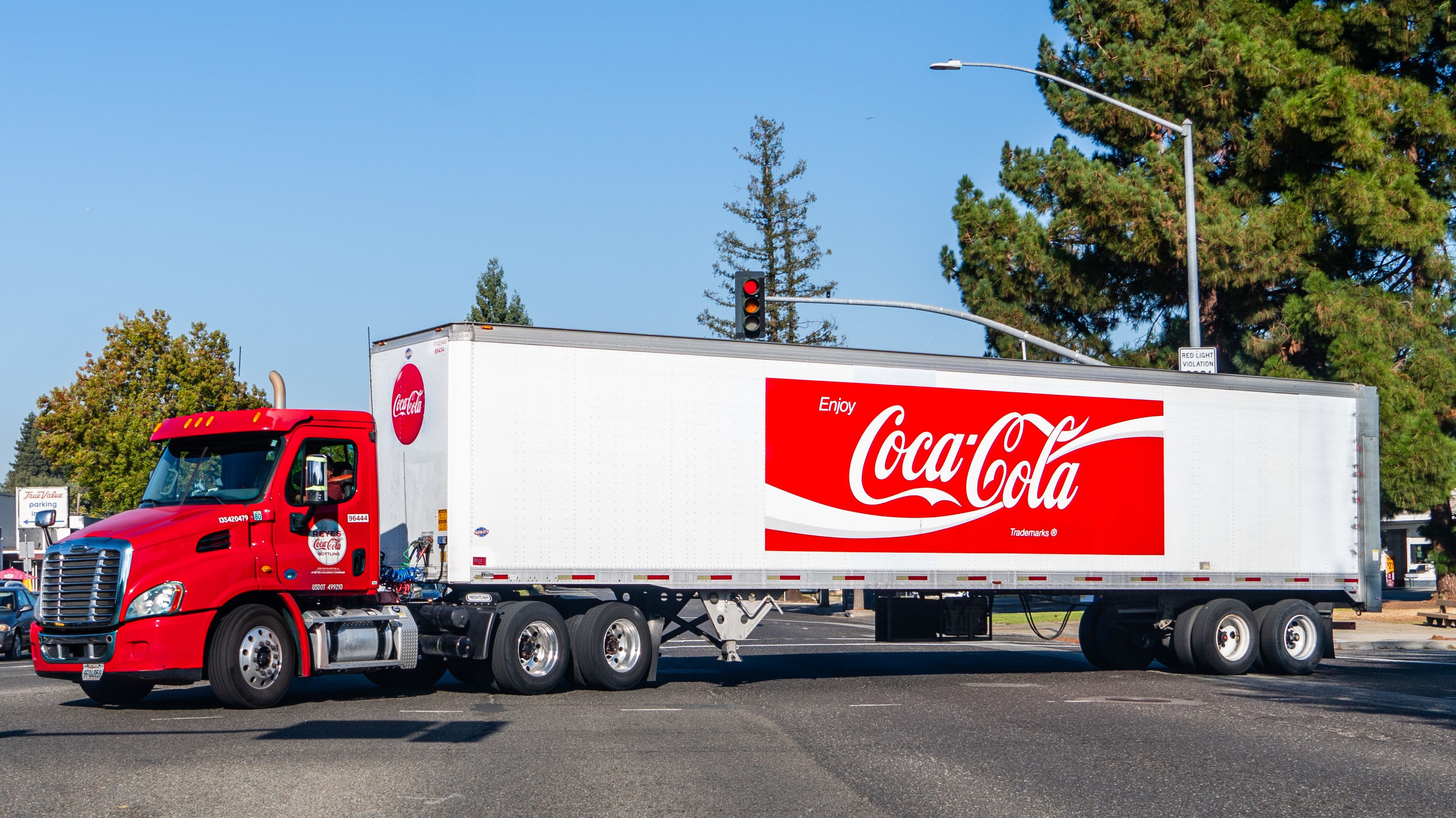 Újfajta palackokat vet be a Coca Cola