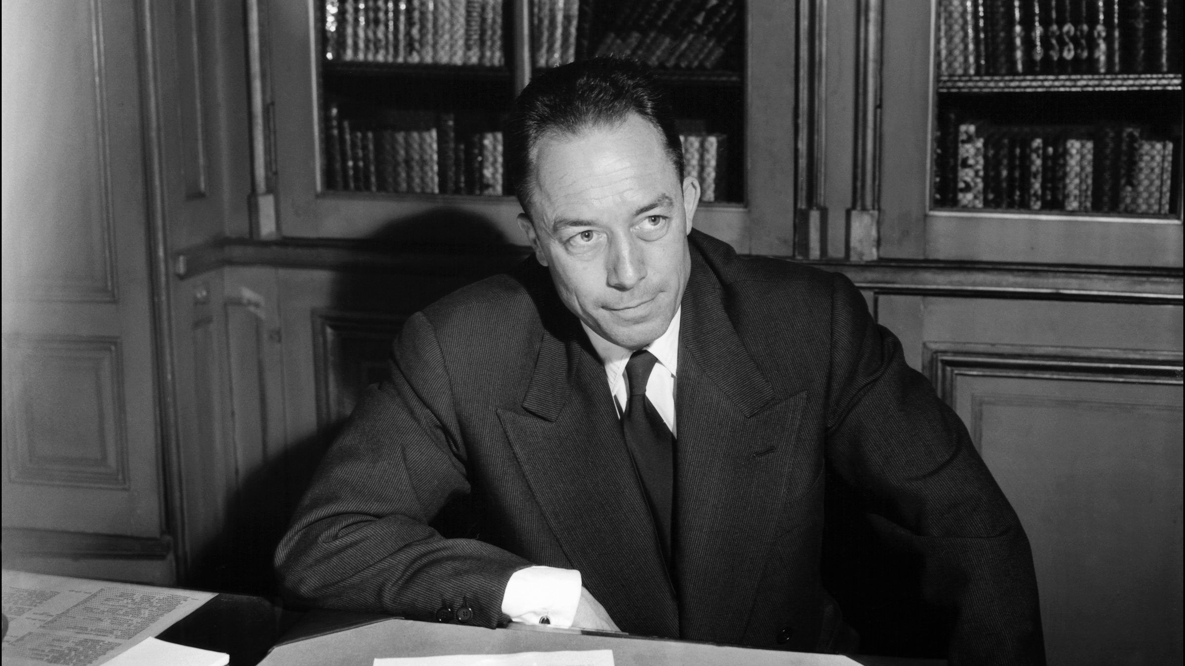 Egy olasz író azt állítja, hogy a KGB ölte meg Albert Camus-t