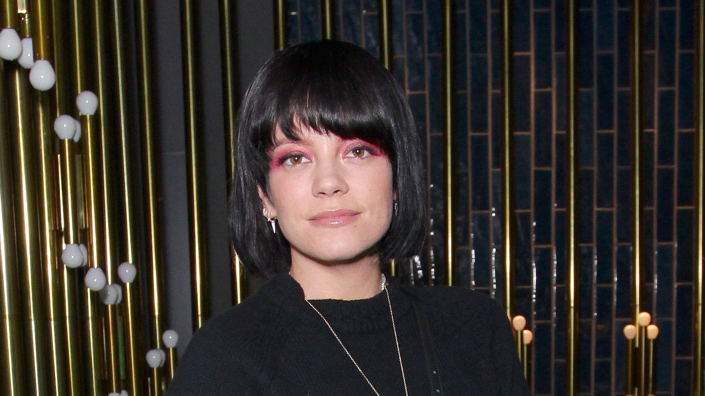 Lily Allen annyira kiakadt a brit választások eredményén, hogy törölte magát a Twitterről