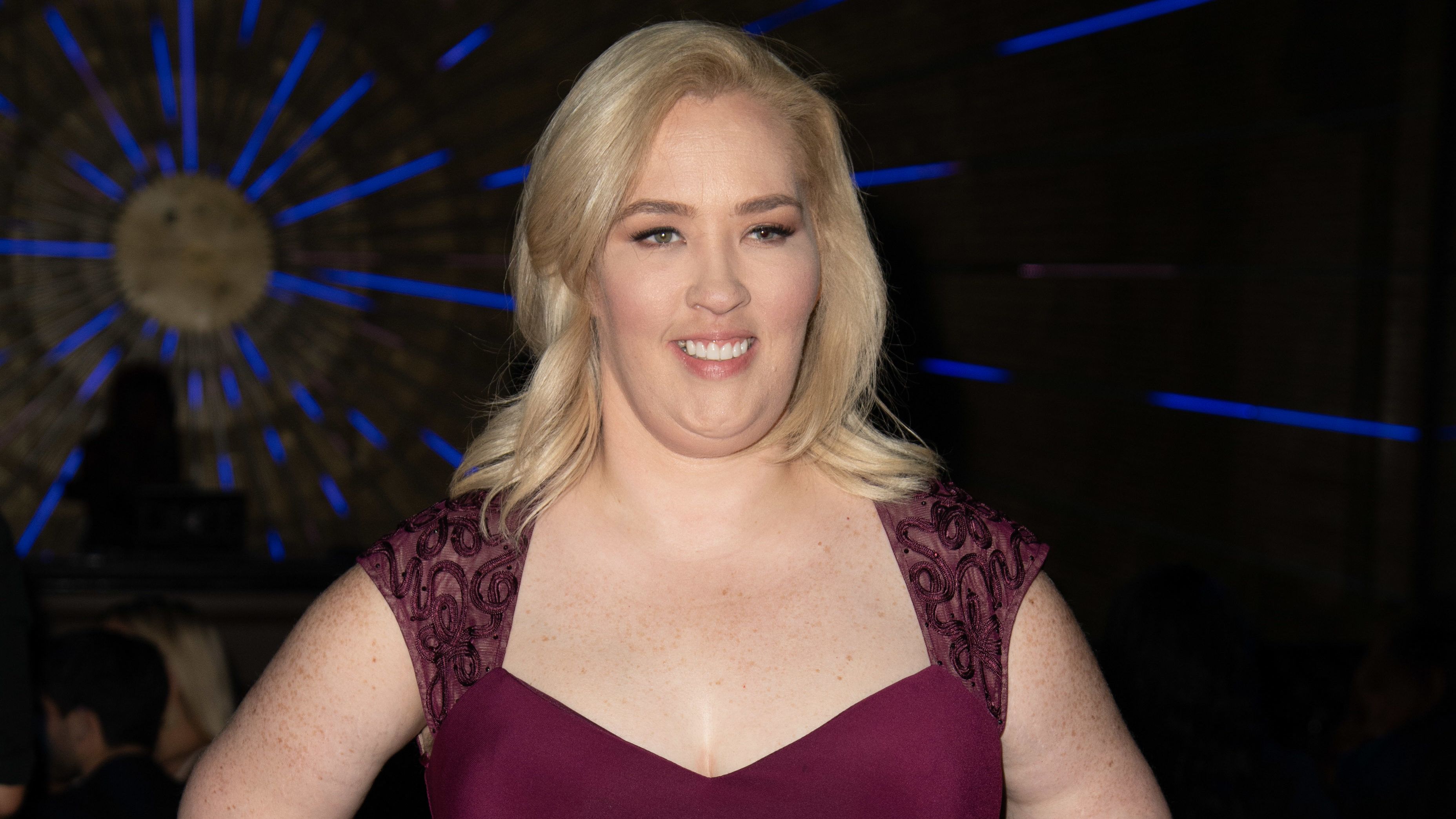 Mama June állítólag szétszedett egy hotelszobát a börtönviselt pasijával