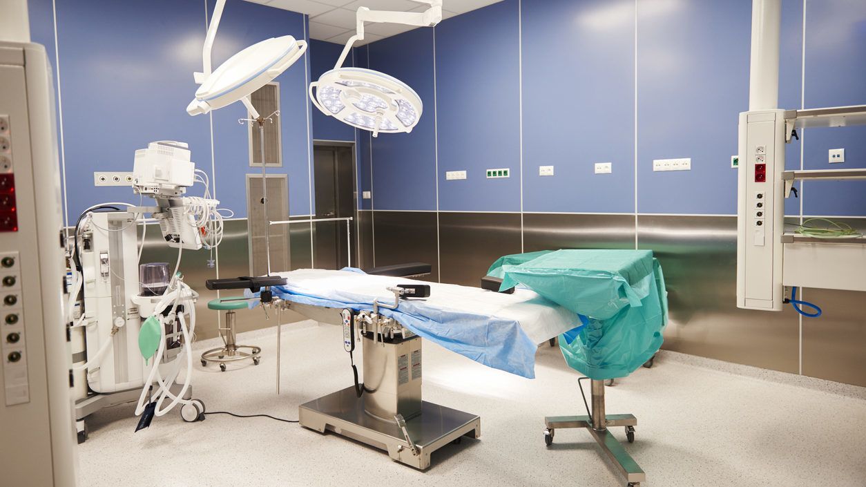 Vizsgálják a Romániában műtét közben lángra lobbant beteg ügyét