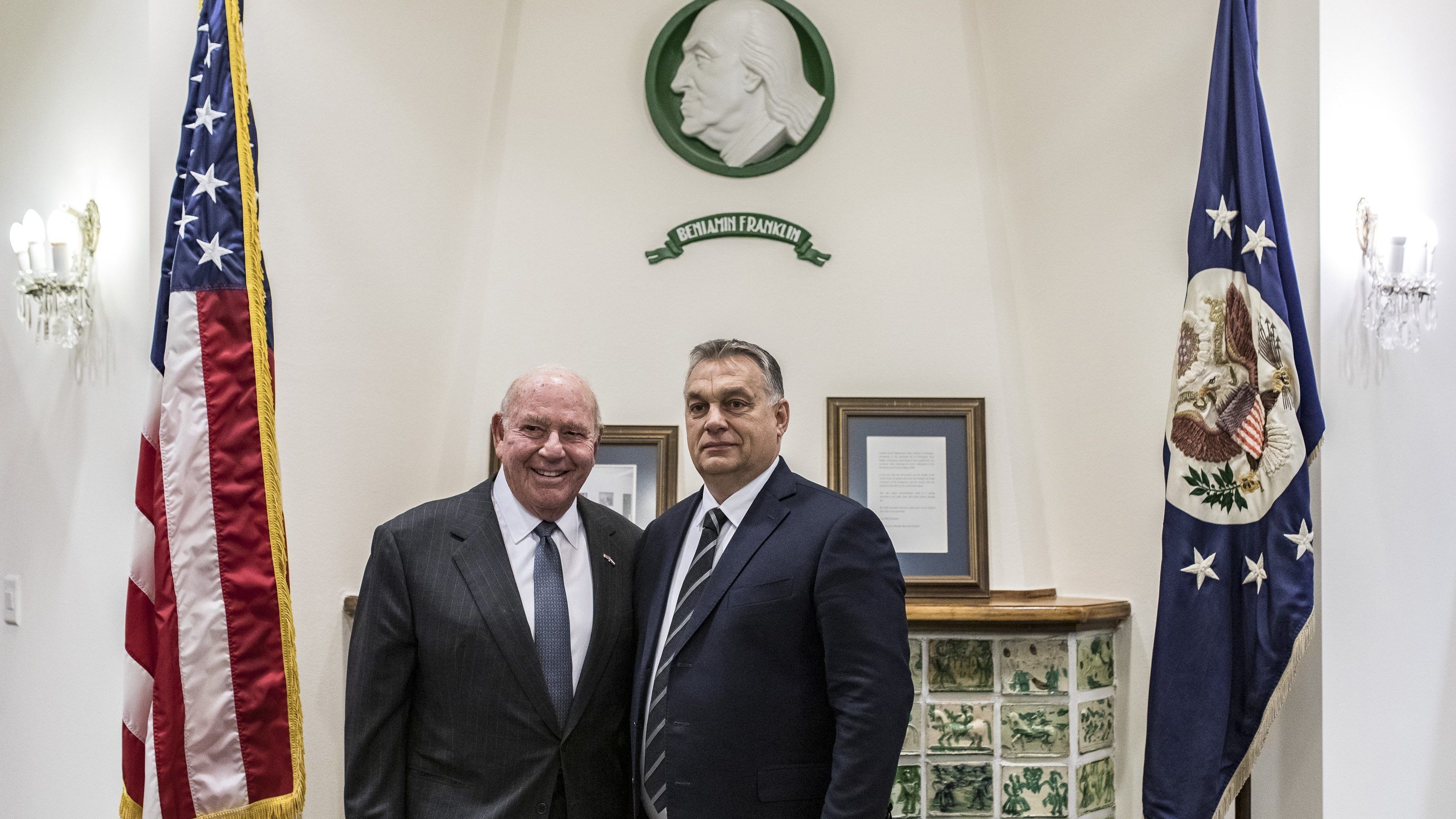 Megjelölte a vitás pontokat az USA és az Orbán-kormány közt az amerikai nagykövet