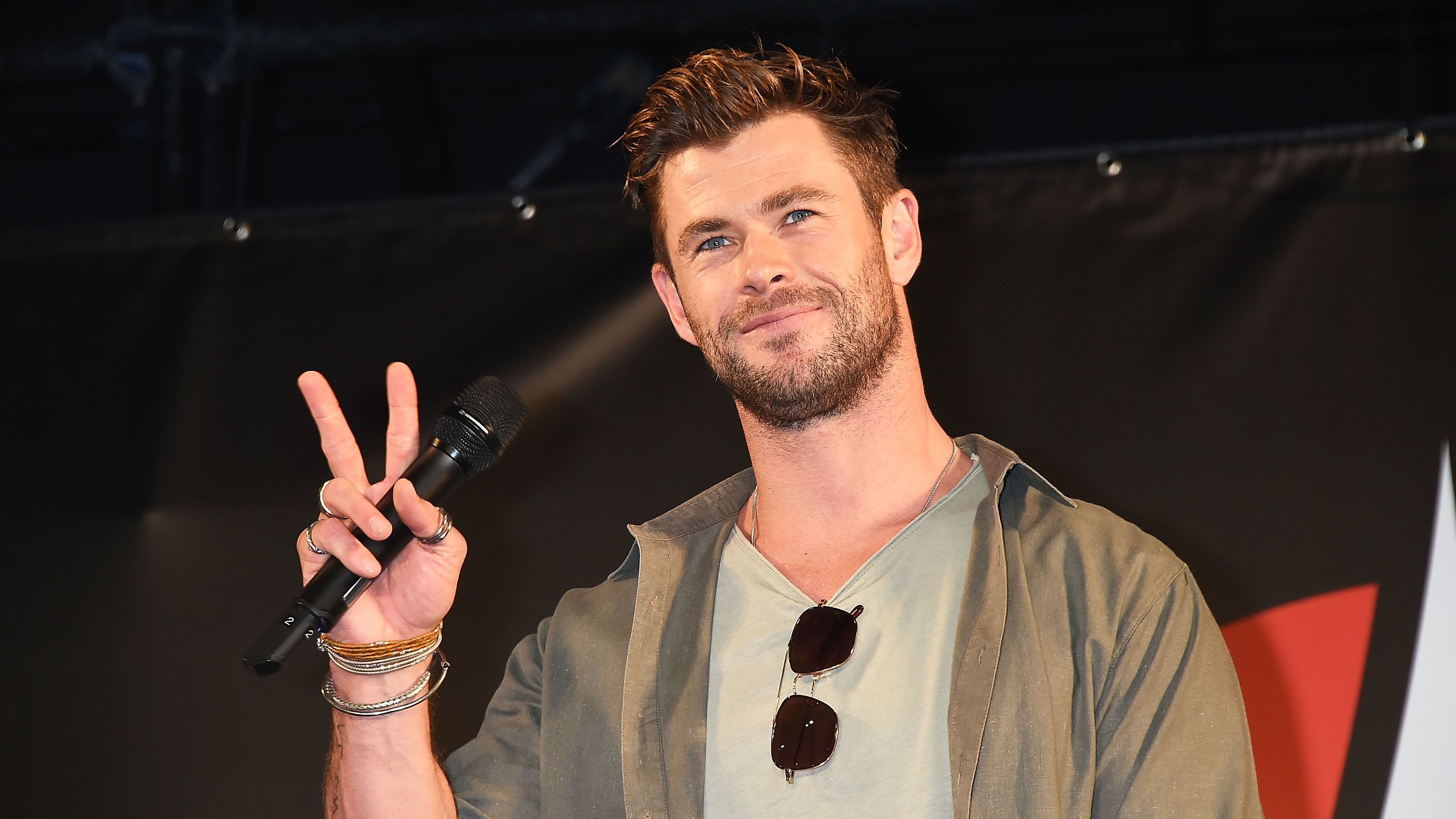 Chris Hemsworth 1 millió dollárt adományozott az ausztrál bozóttüzek áldozatainak