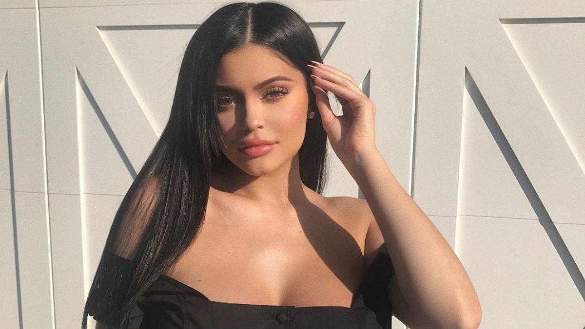 Kylie Jenner terhesfotóját 10 millión lájkolták fél nap alatt