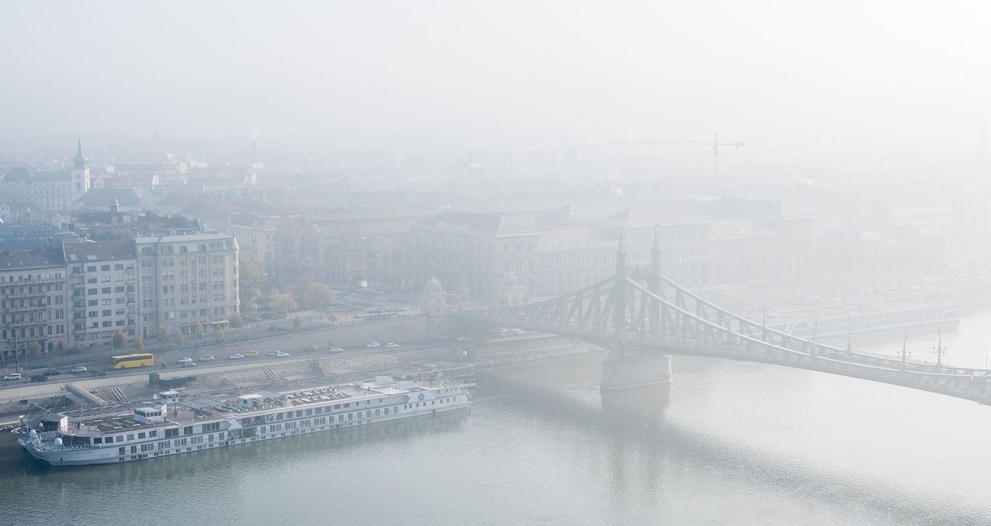 Az egész országban tartós, sűrű ködre figyelmeztetnek