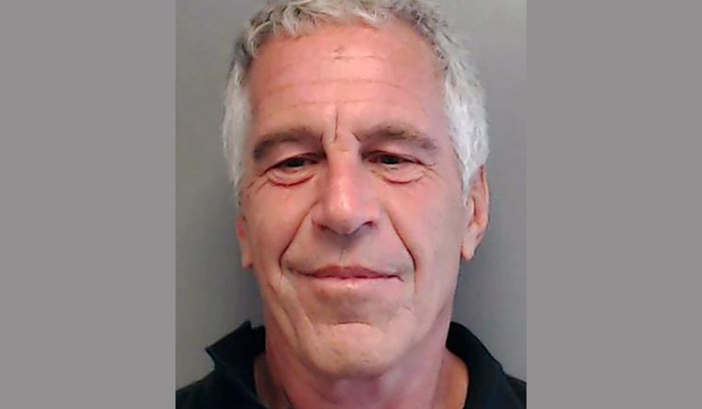 Csaknem két évtizeden át erőszakolt meg lányokat Jeffrey Epstein milliárdos