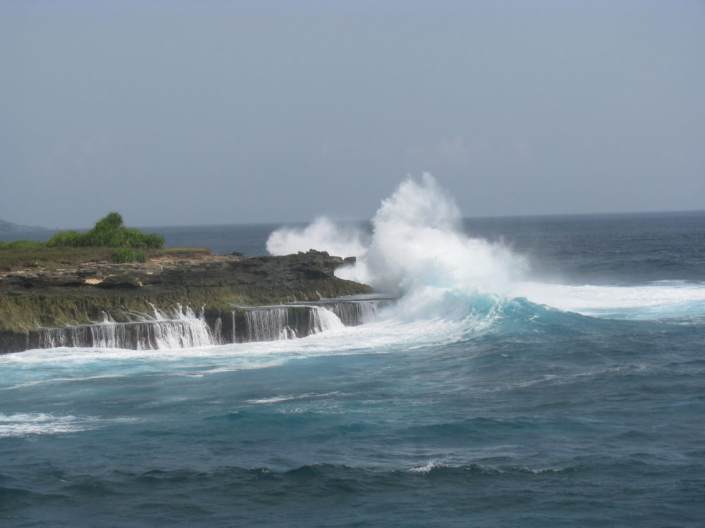 Szelfizés közben lesodorta egy hullám a szikláról, vízbe fulladt a 22 éves nő Balin