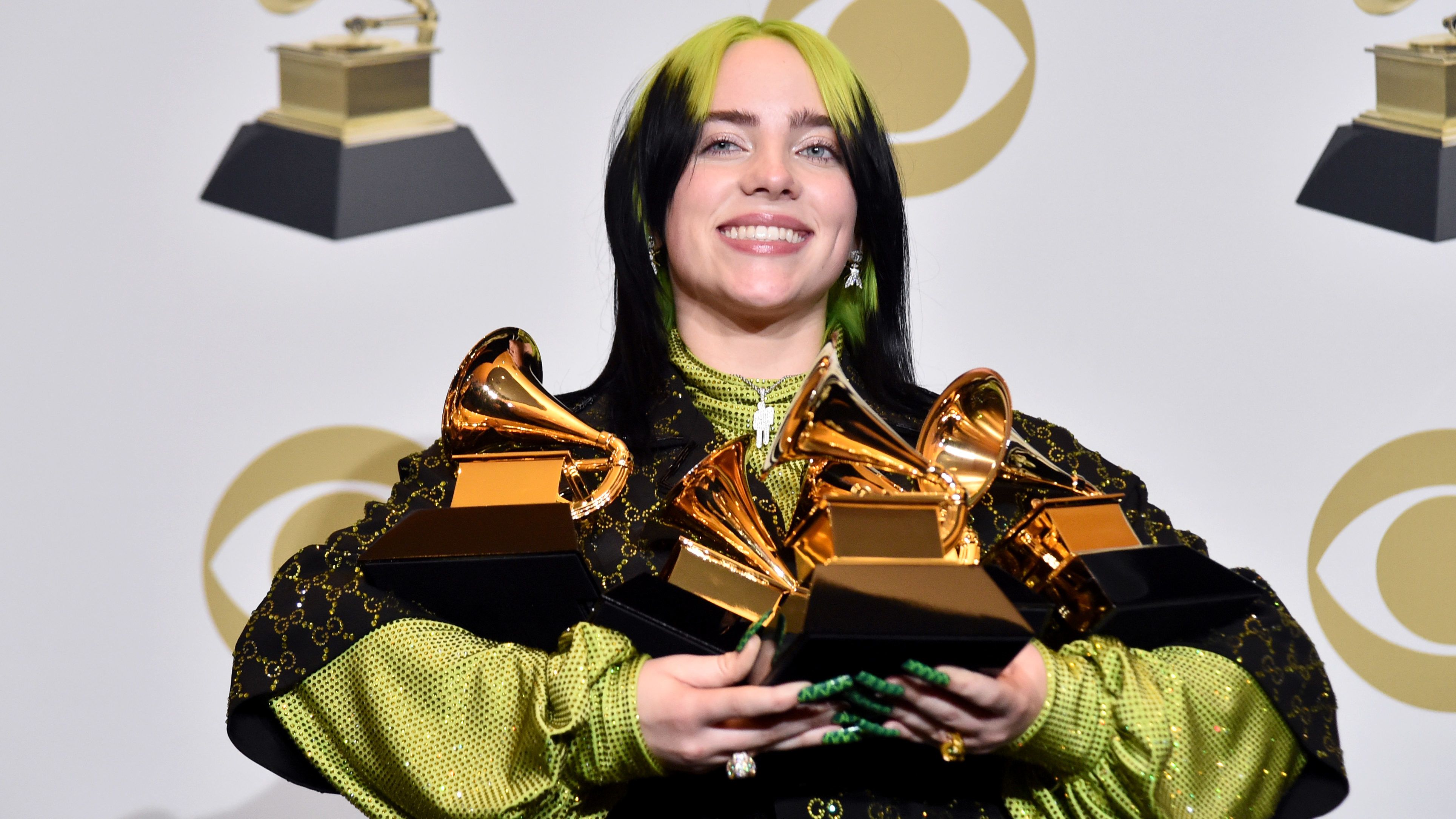 Billie Eilish vitt mindent, és Kobe Bryantre emlékeztek a Grammyn