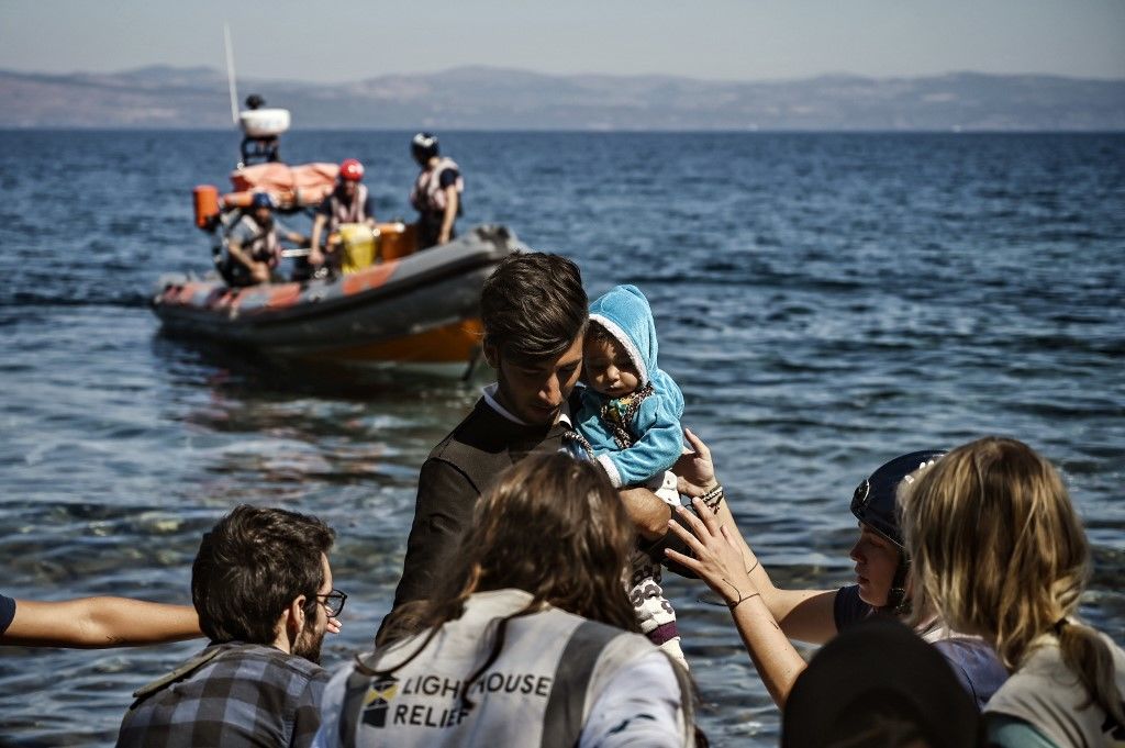 Görögország 2,7 kilométeres, úszó akadállyal védekezne a migránsok ellen