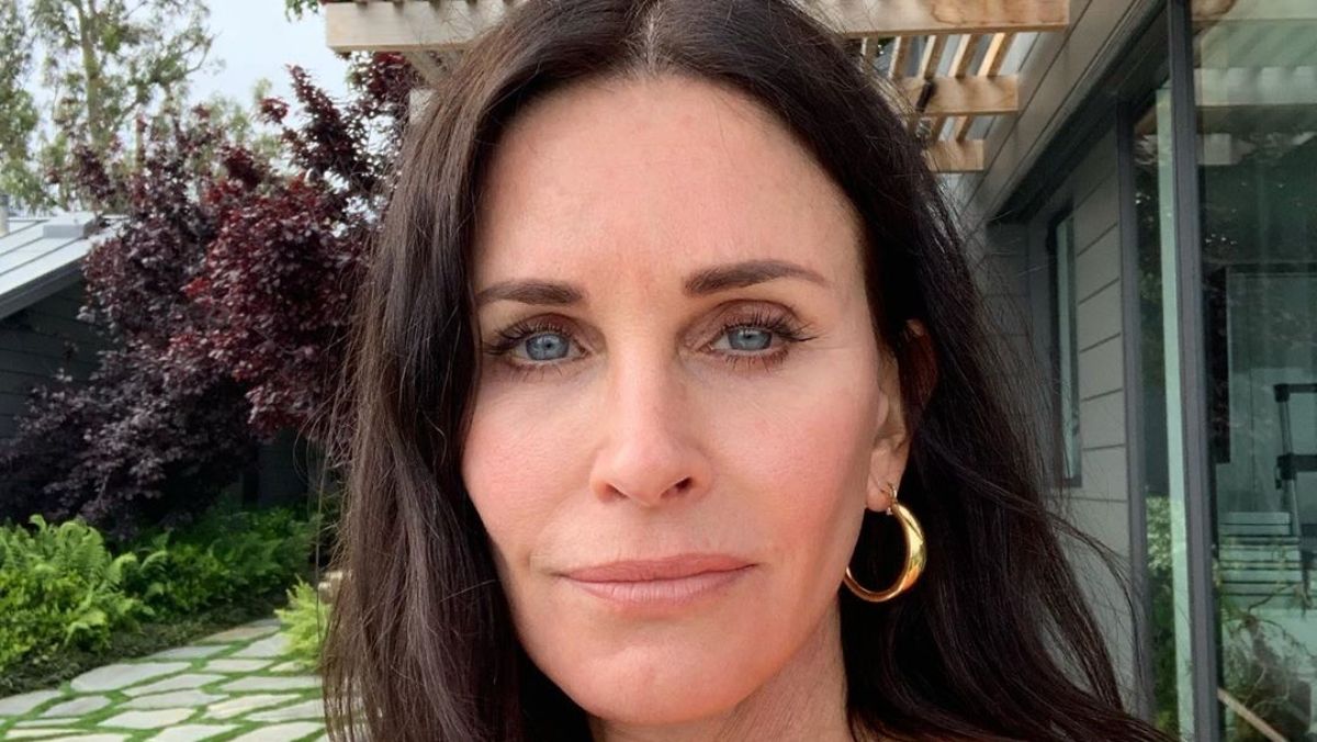 Courteney Cox a „hülye videói” rabjává vált