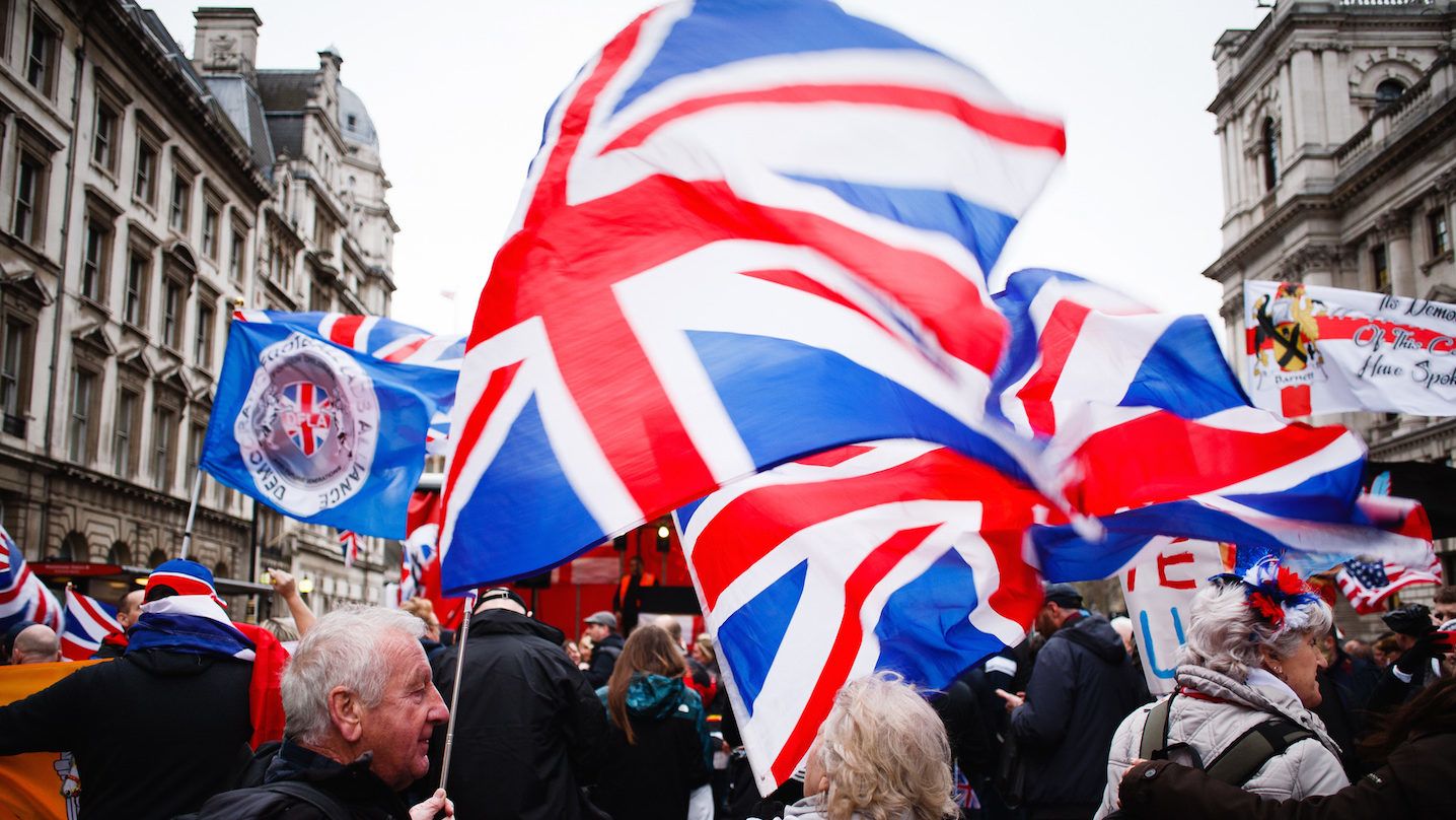 “Beszéljetek angolul vagy menjetek!” Gyűlöletkeltő szórólappal üdvözölték a brexitet