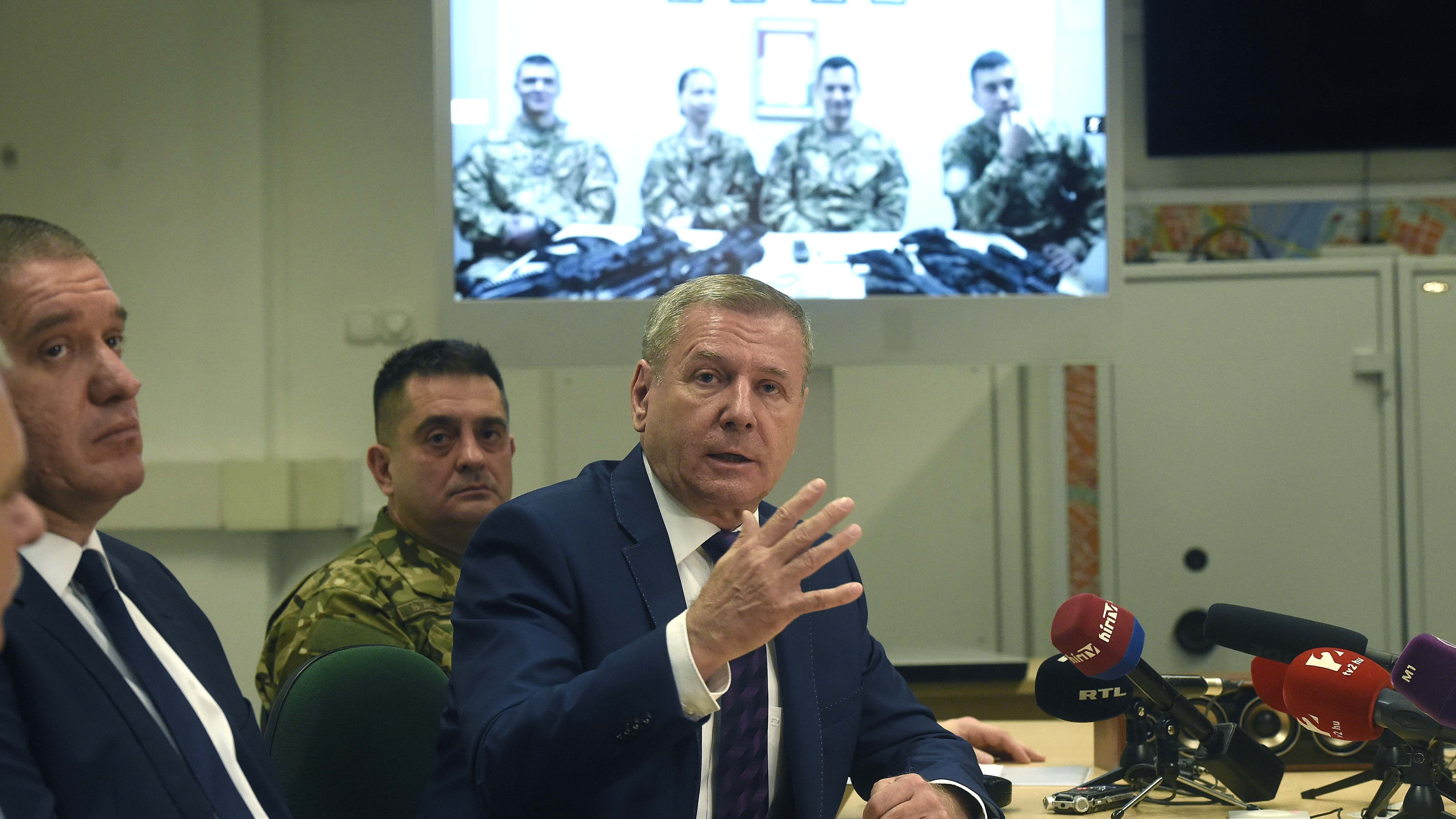 Nem kell hazahívni a magyar katonákat Irakból