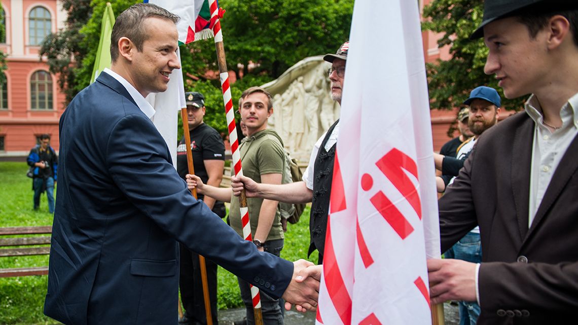 Pozíciót kaptak azok a nácibarát tagok a Mi Hazánkban, akik nemrég még vállalhatatlanok voltak