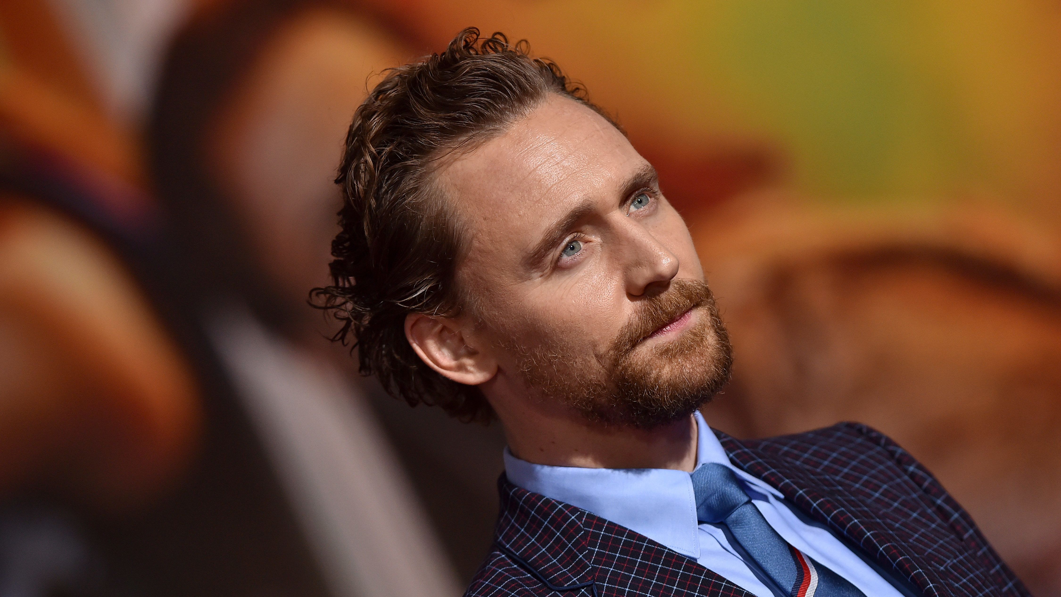 Tom Hiddleston legközelebb egy thrillersorozatban tűnik fel