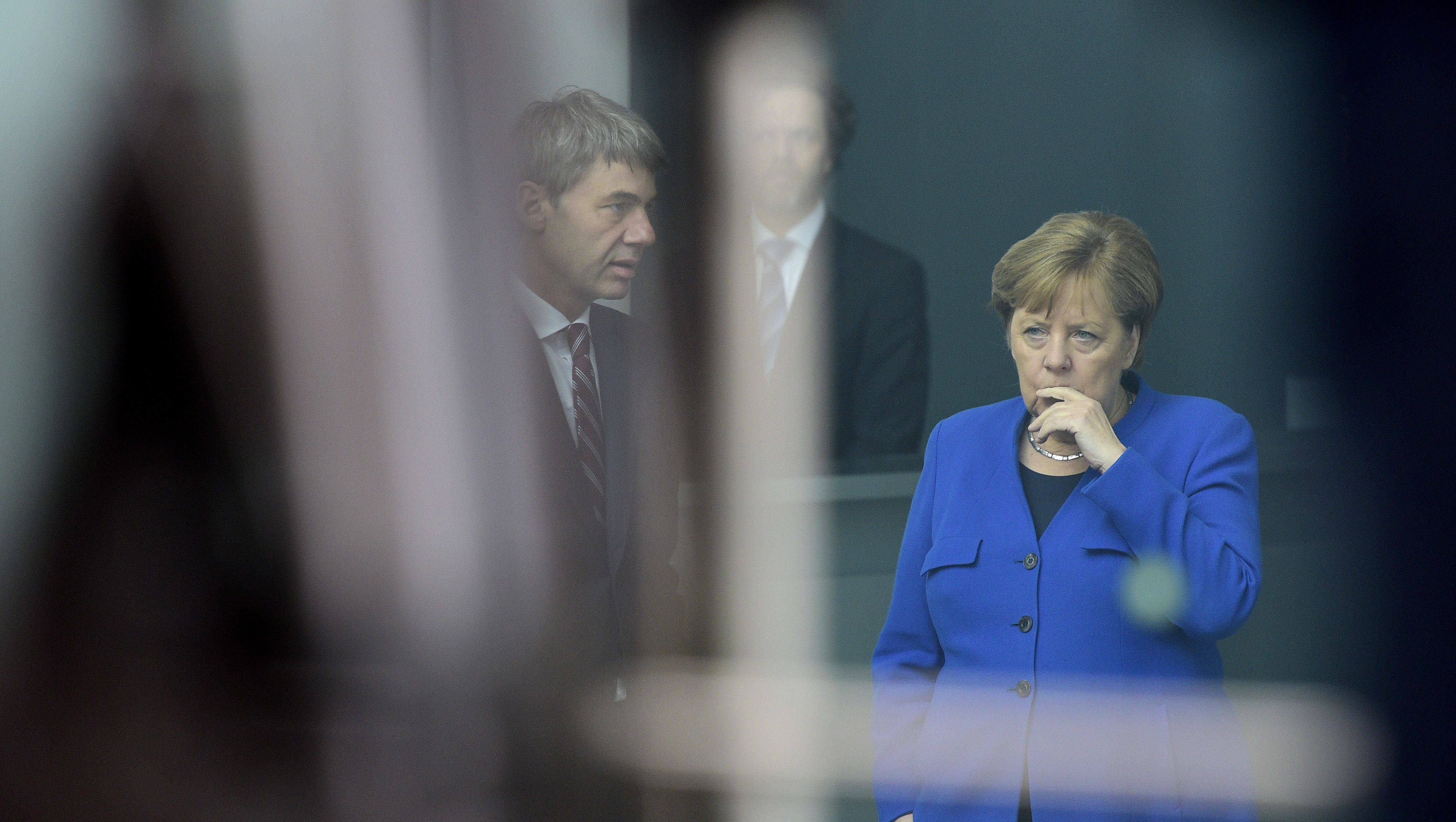 Merkel szerint elfogadhatatlan, hogy pártjának politikusaink együtt szavaztak a szélsőjobbosokkal
