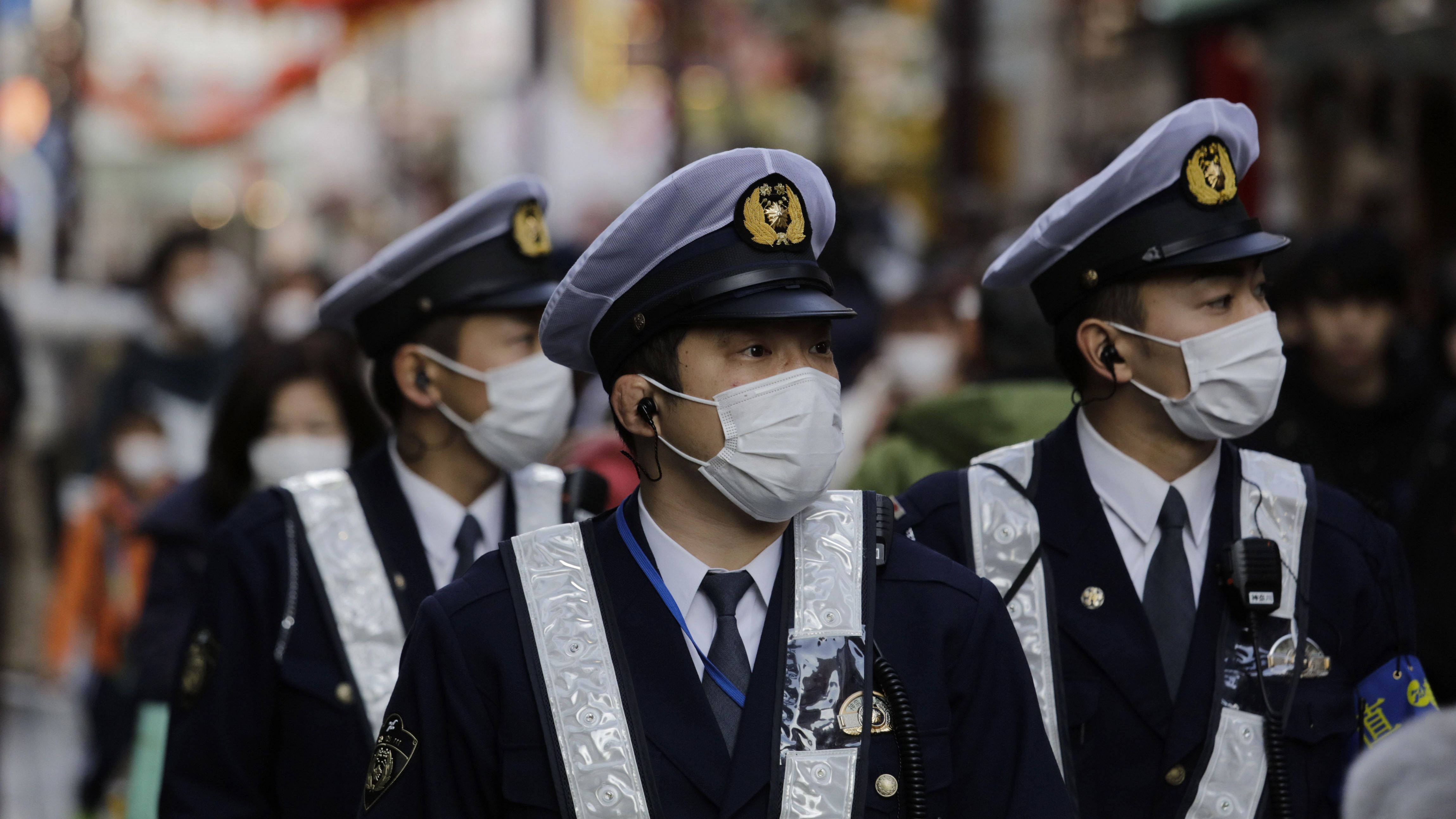 Japán óriási összeget csoportosít át a koronavírus elleni küzdelemre