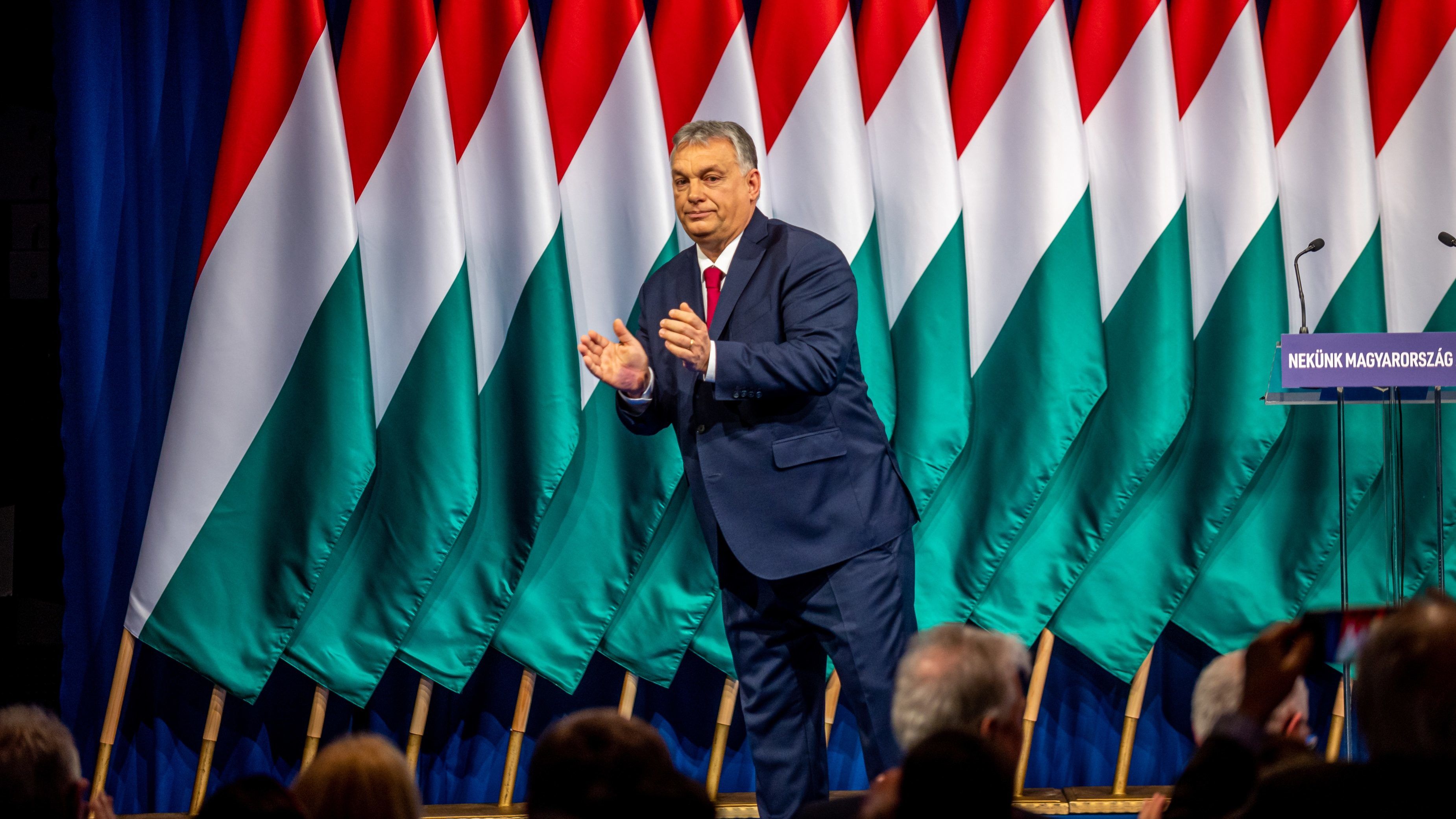 Orbán teljesen váratlanul nem szólalt fel a parlamentben