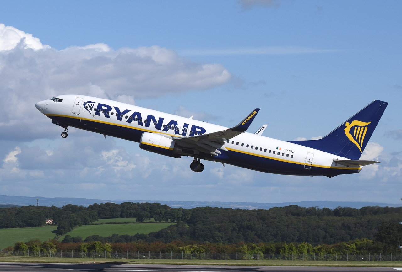 Reagált a Ryanair: ezért vesztegelt a Budapestről induló gépük órákig Ferihegyen