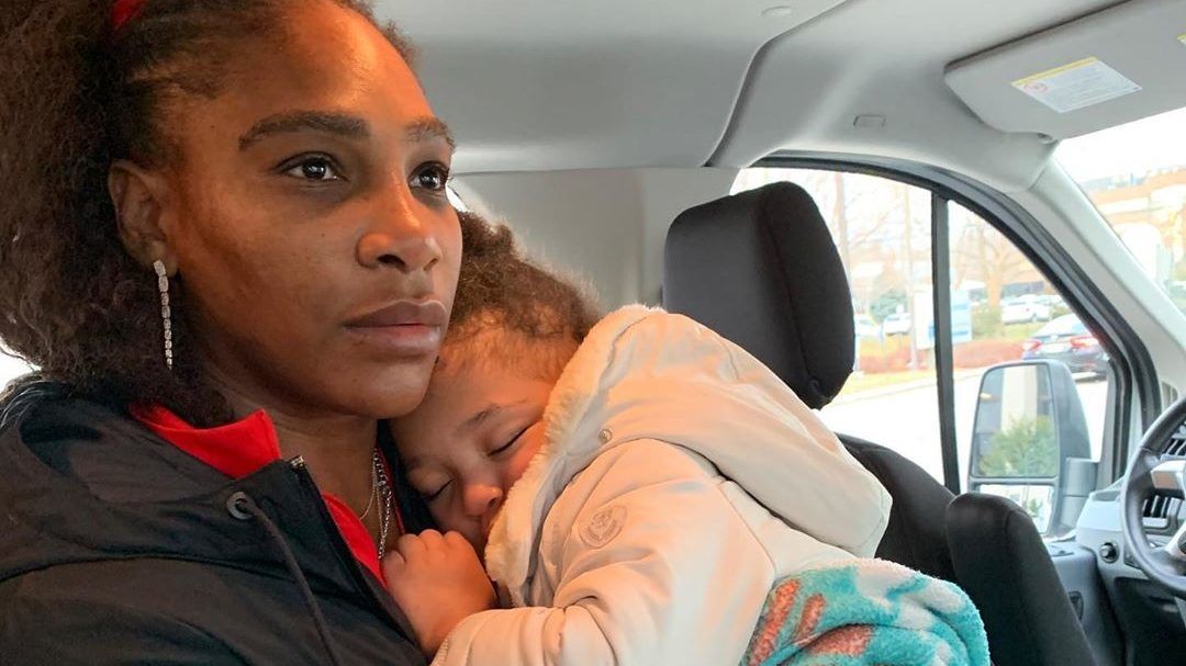 Serena Williams filterek nélküli fotón mutatta meg, hogy ő is egy dolgozó anya