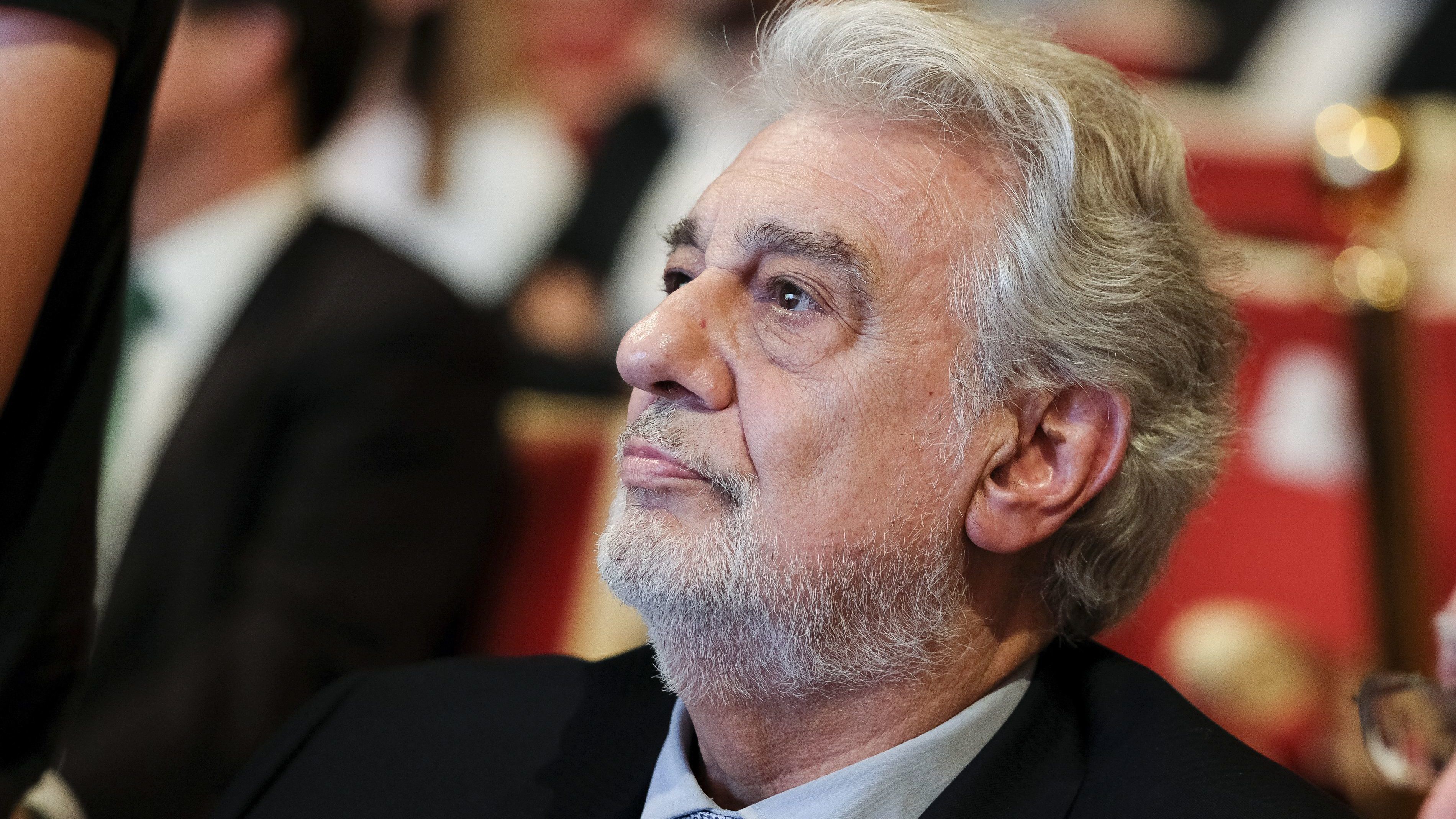 Plácido Domingo bocsánatot kért az őt szexuális zaklatással megvádoló nőktől