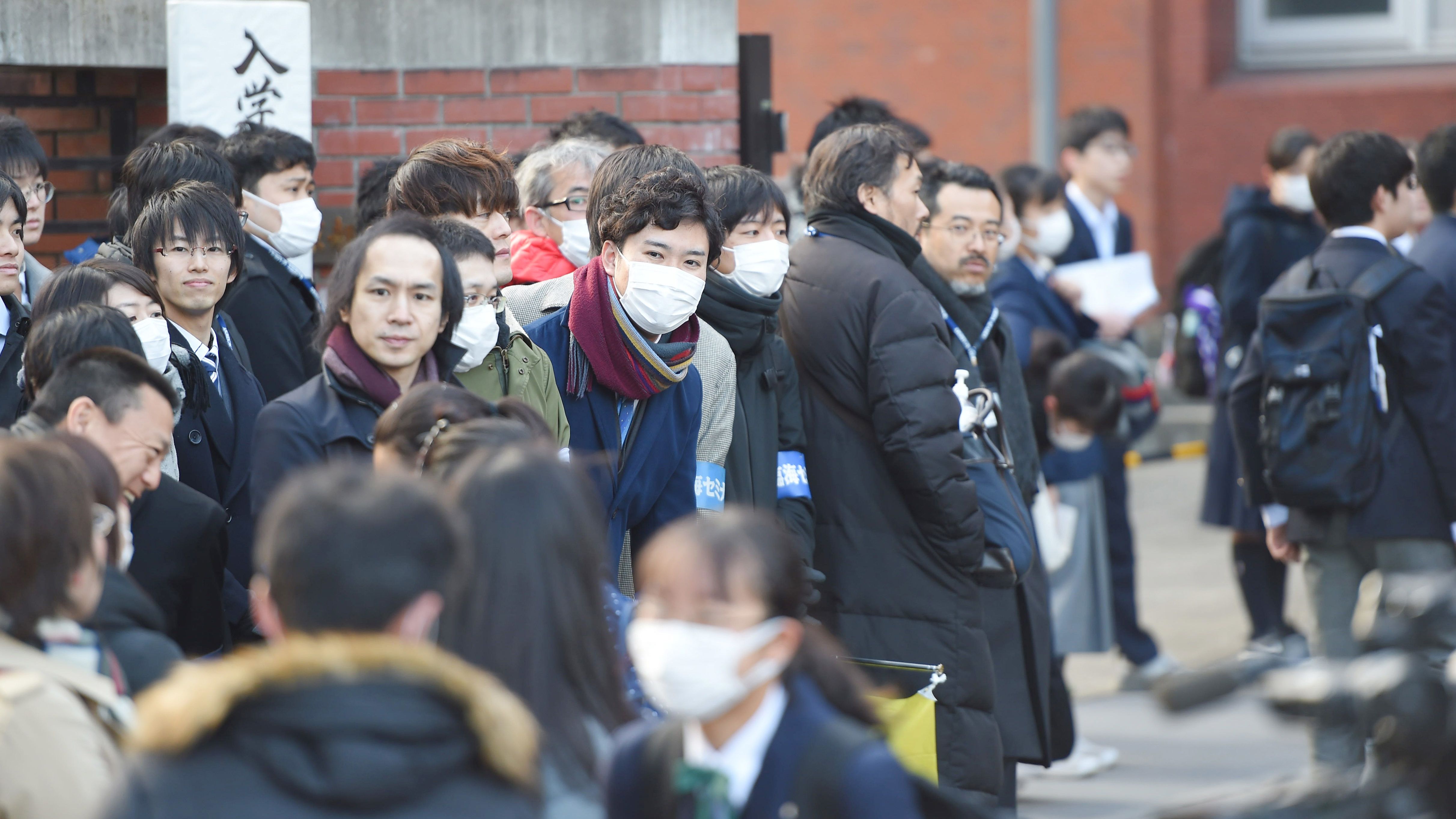 Japánban áprilisig zárva maradhatnak az iskolák a koronavírus miatt
