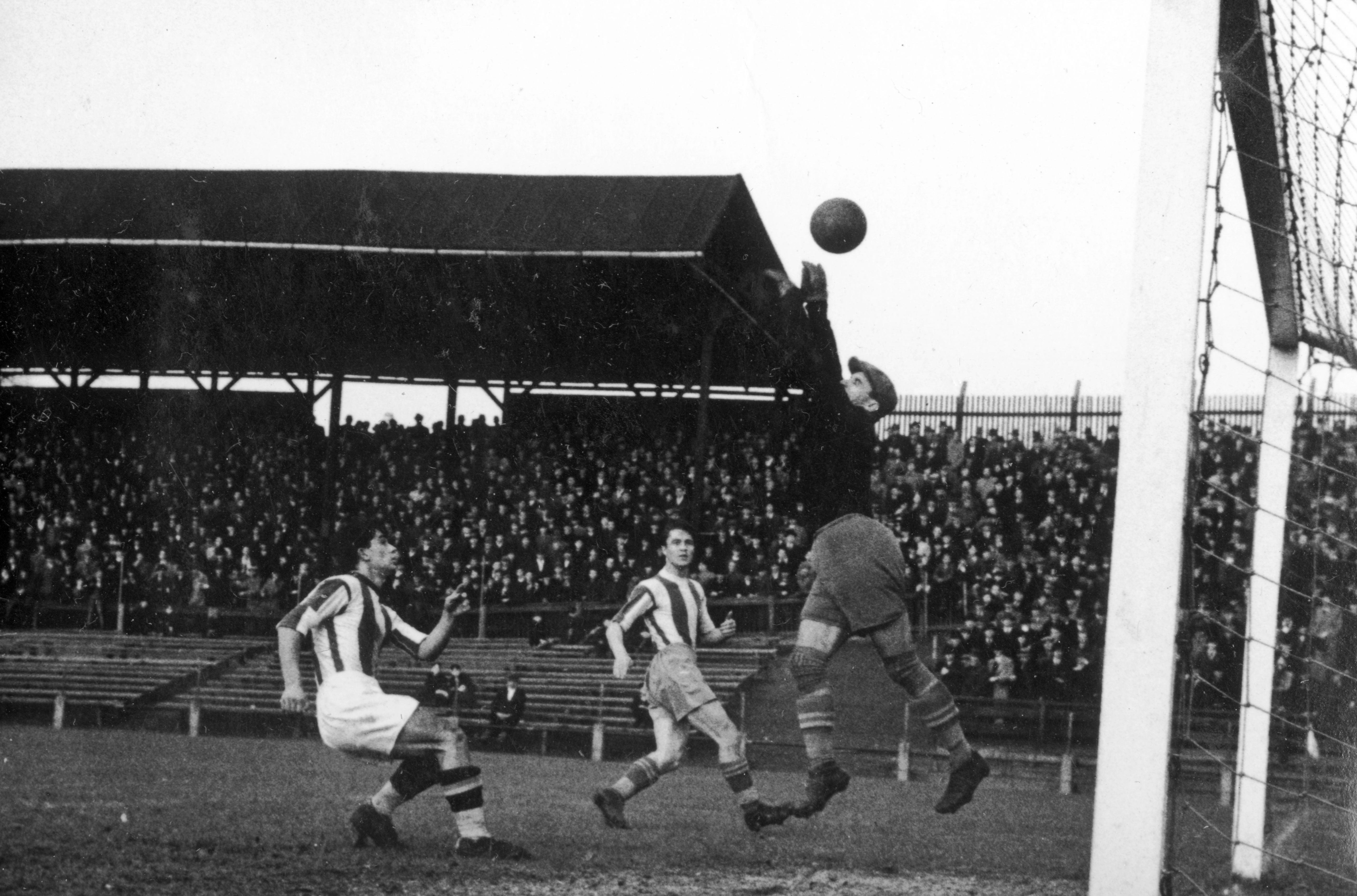 Amikor keresztény-nemzeti alapon irányították a magyar futballt