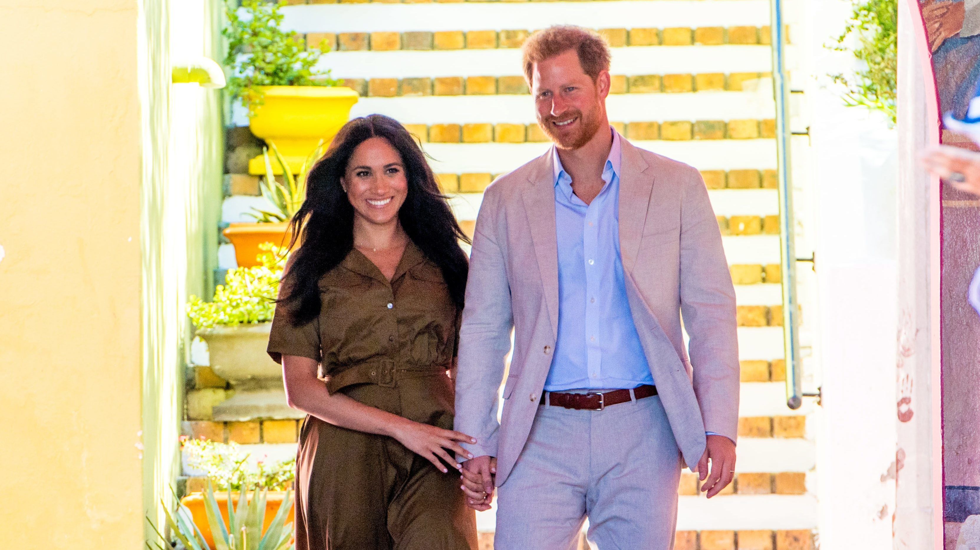 Ezt az egy oldalt követi márciusban Harry és Meghan