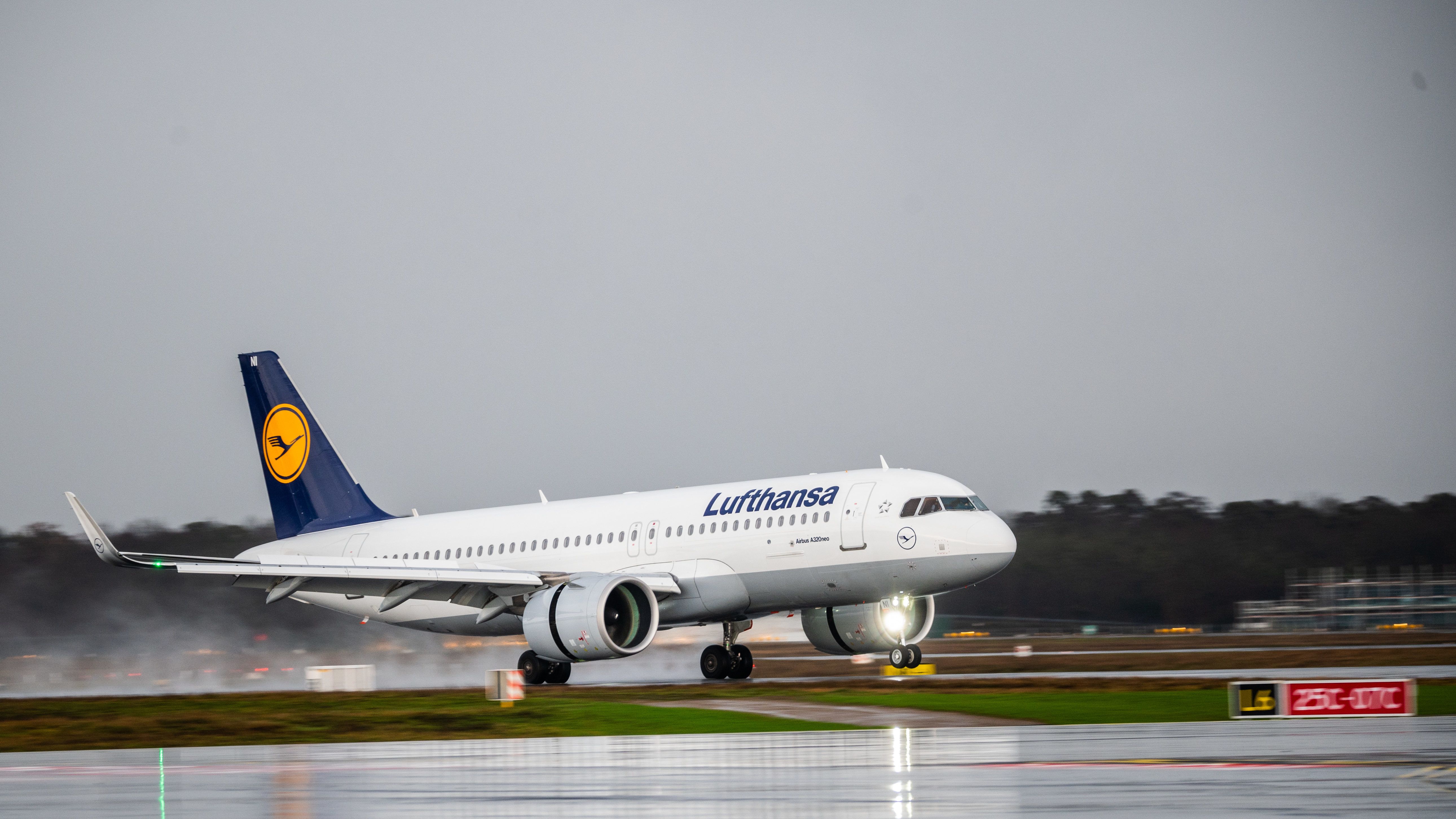 A Lufthansa-gépek ötöde nem repül a koronavírus miatt