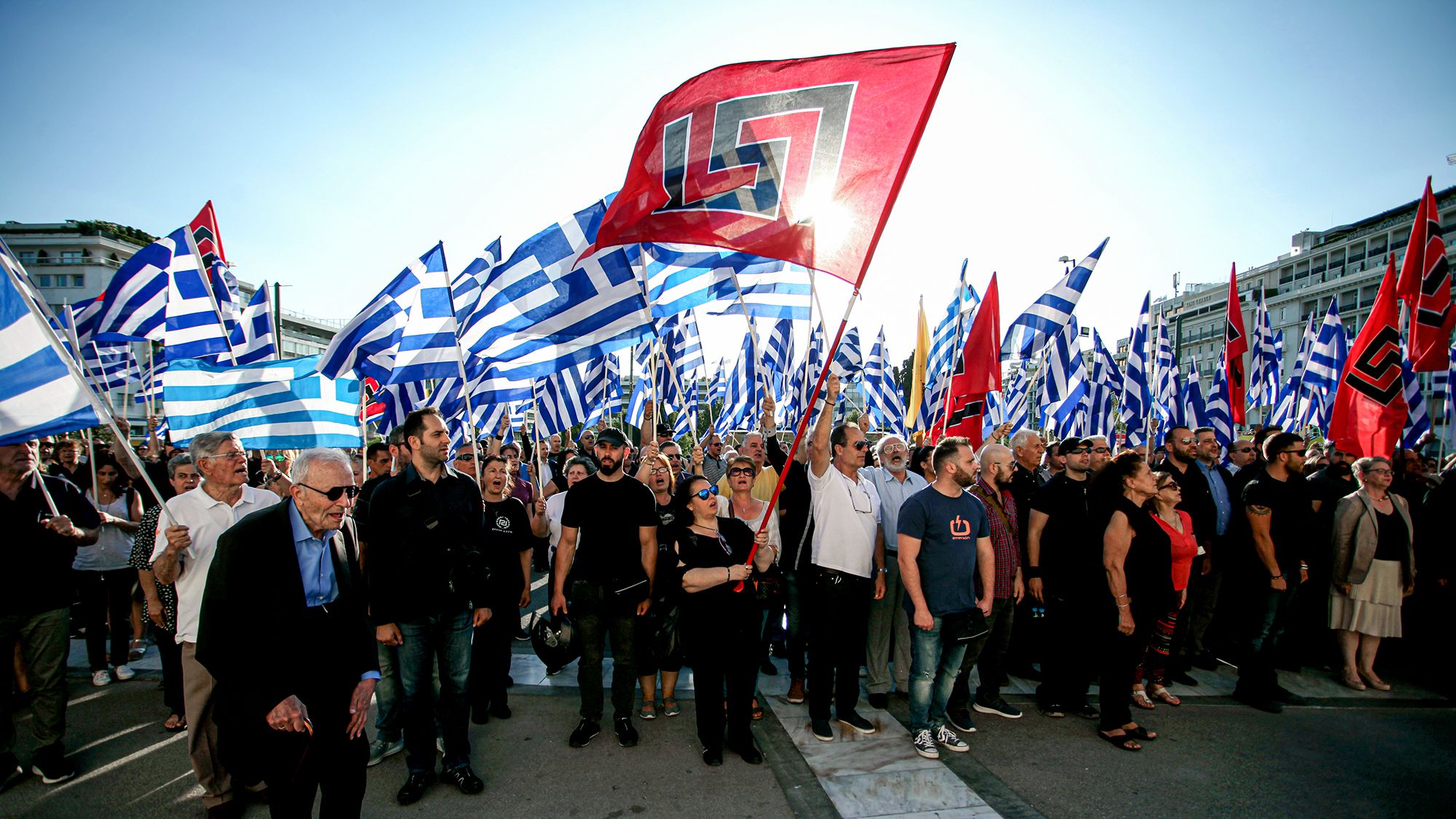 Súlyos bűnöket elkövető nácik ülhettek a görög parlamentben