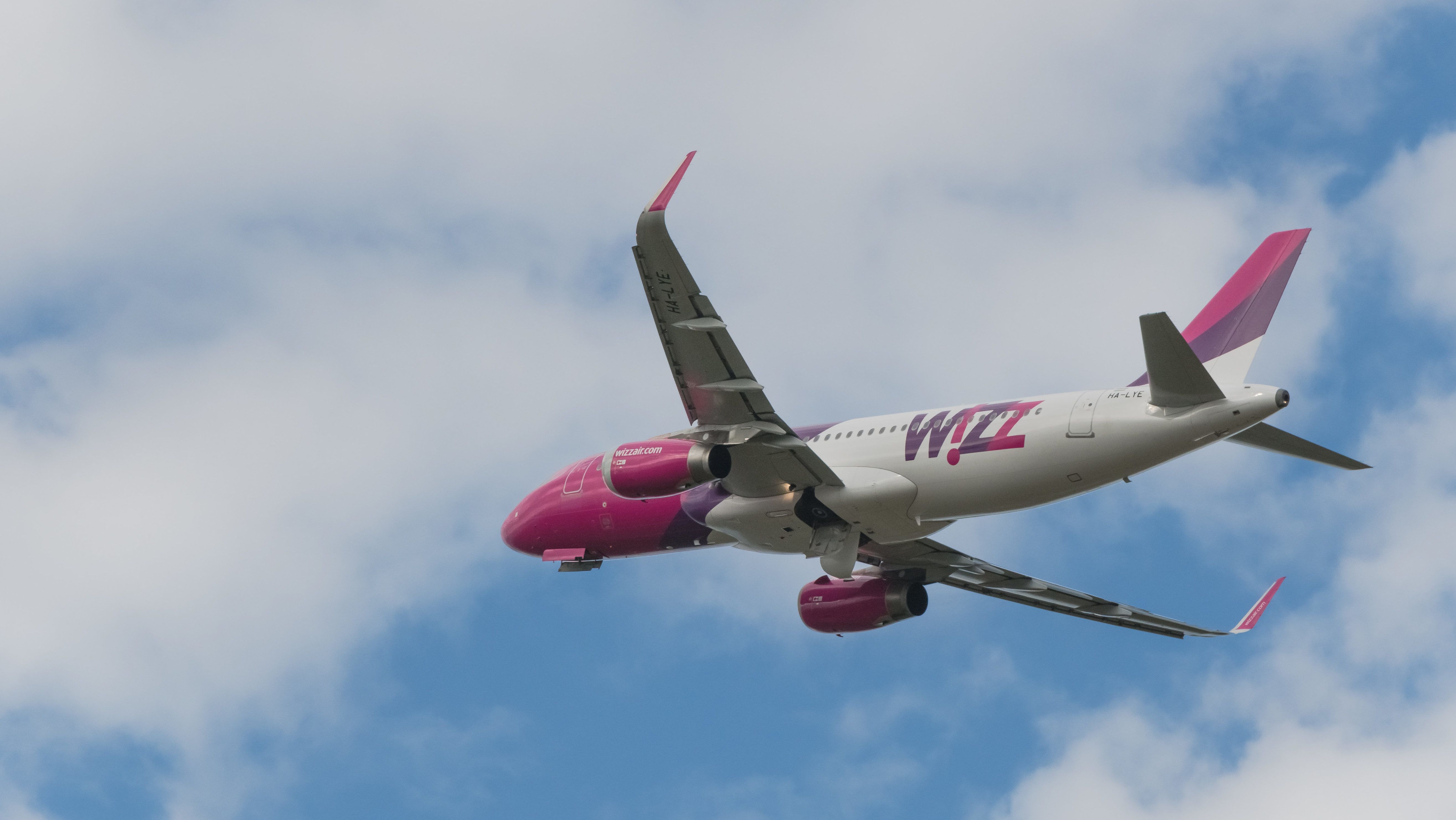 13 milliárd forintos kárral számol a Wizz Air március végéig