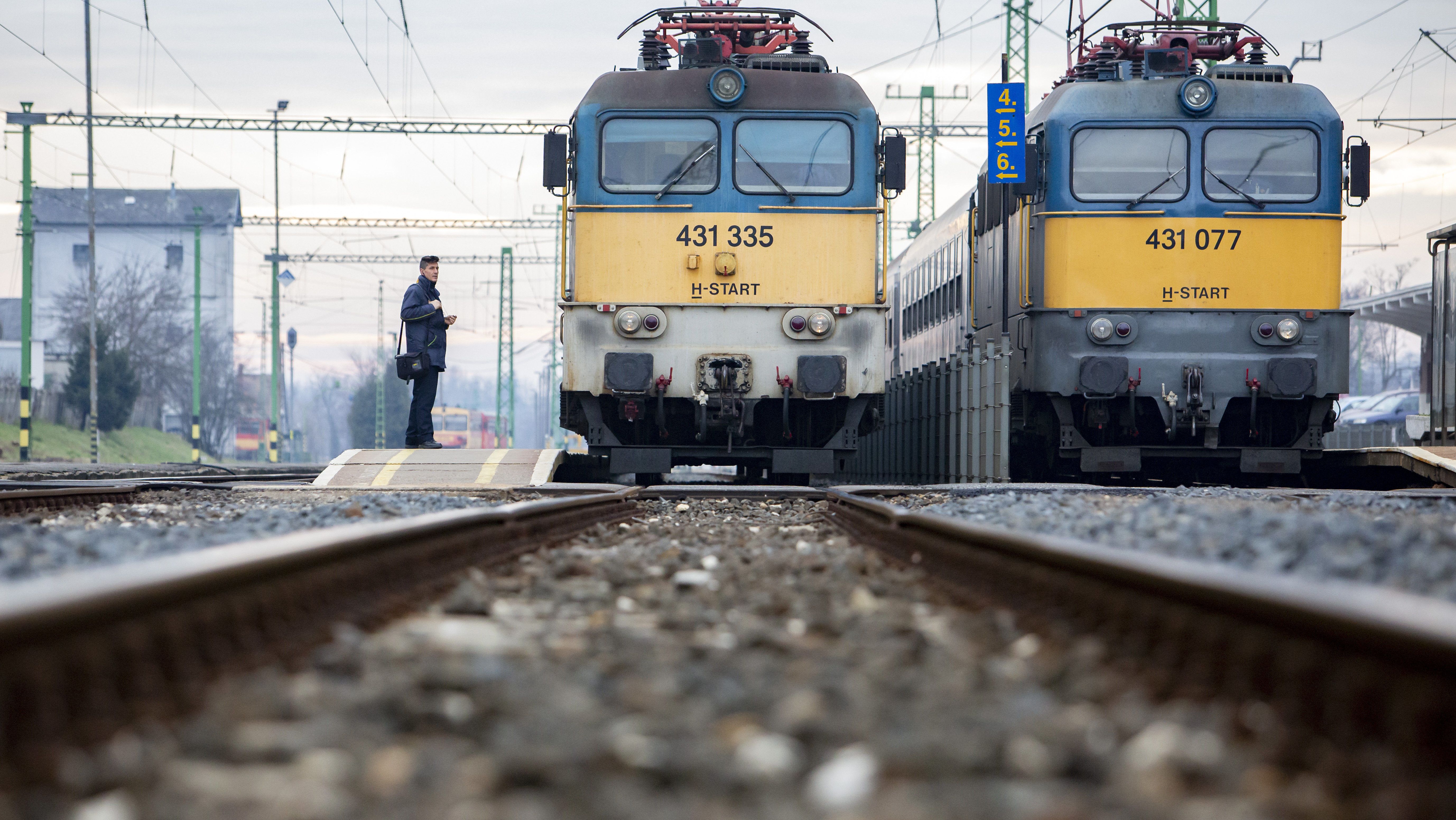 Leállt a vonatközlekedés az osztrák és az ukrán határon át