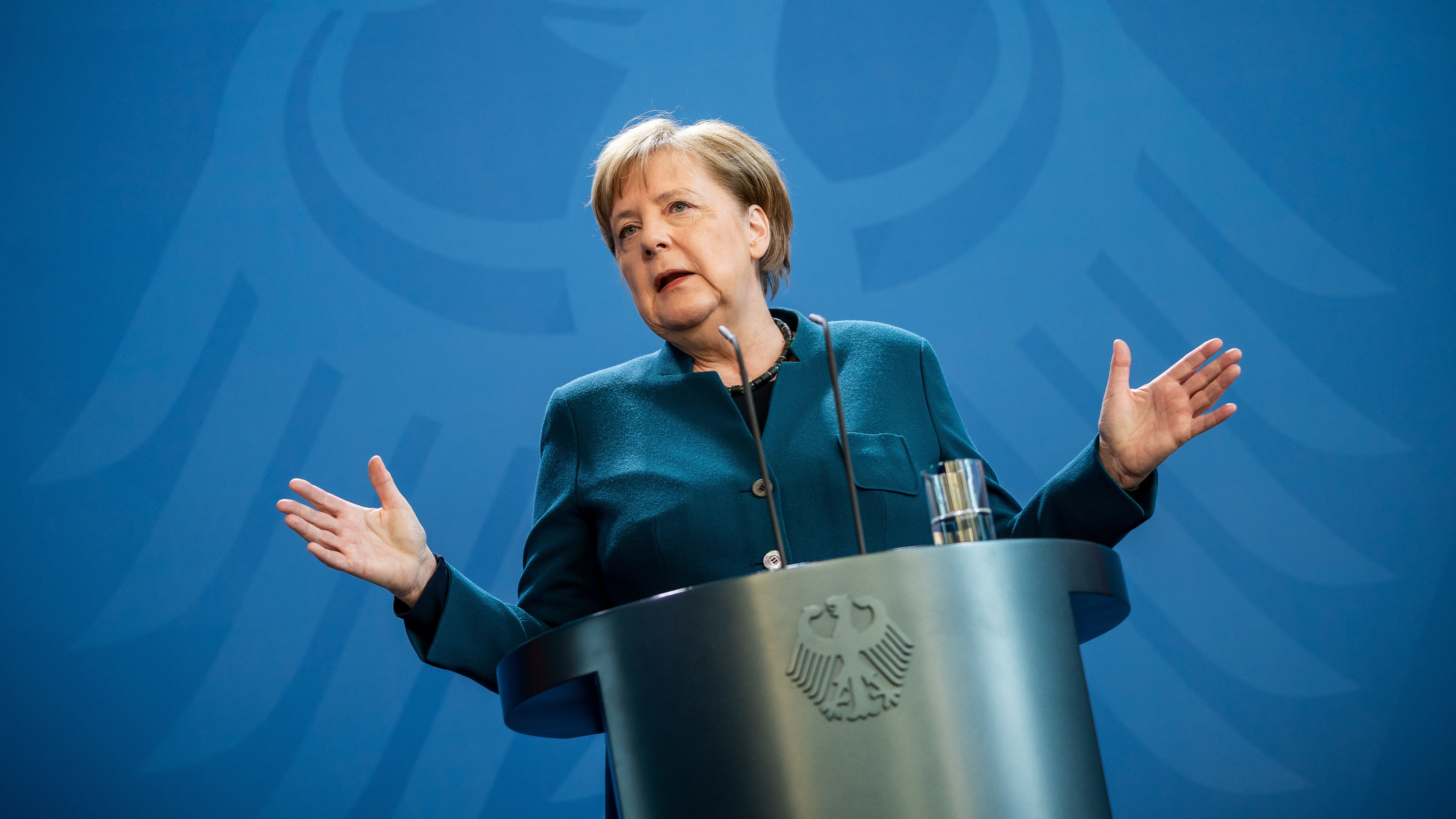 Negatív Angela Merkel második koronavírus-tesztje