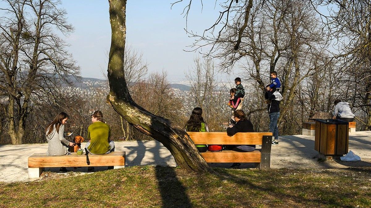 Azt kérik a budapestiektől, hogy ne menjenek a Normafára