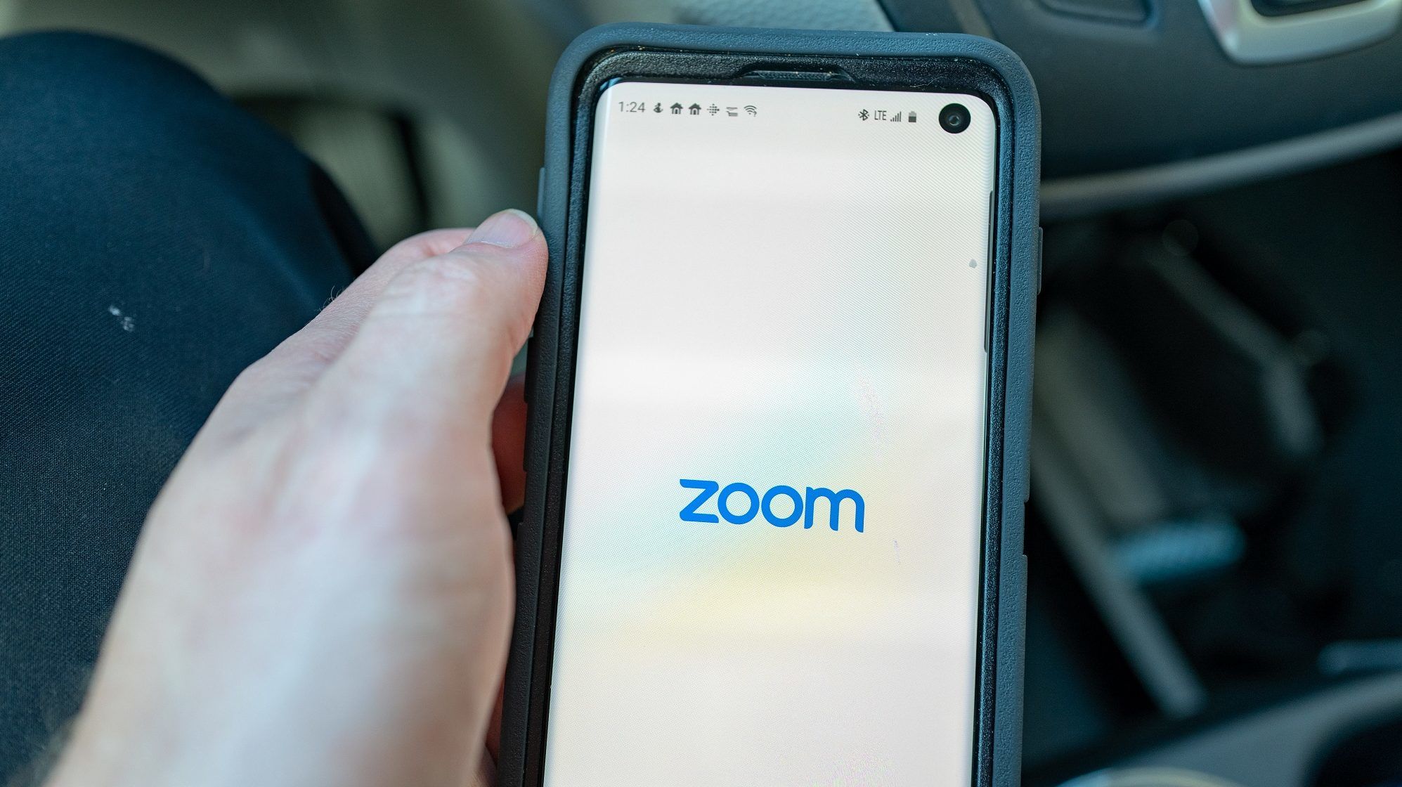 Sok baj van a Zoom nevű alkalmazással