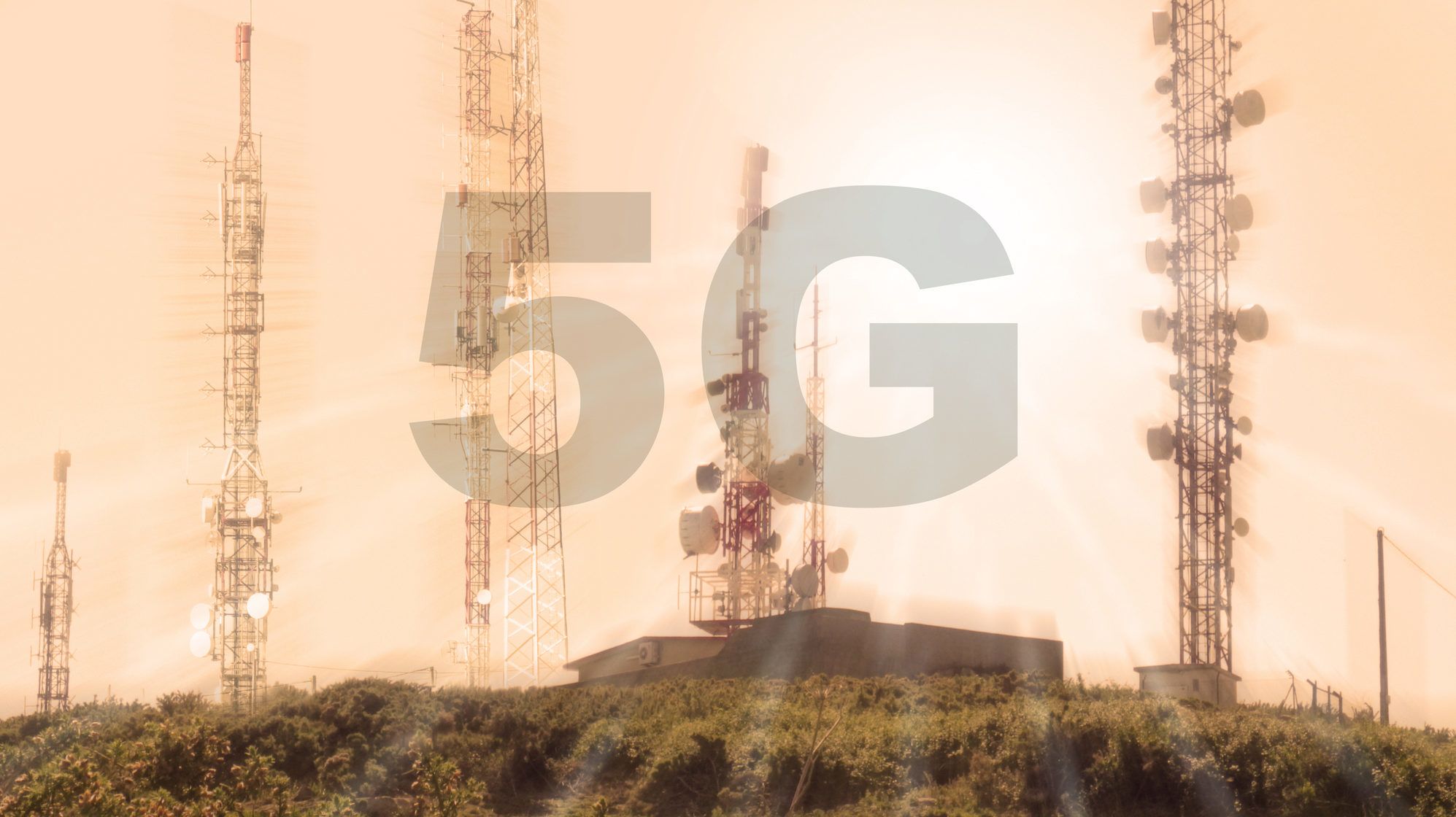 Adótornyokat gyújtottak fel az 5G ellenzői