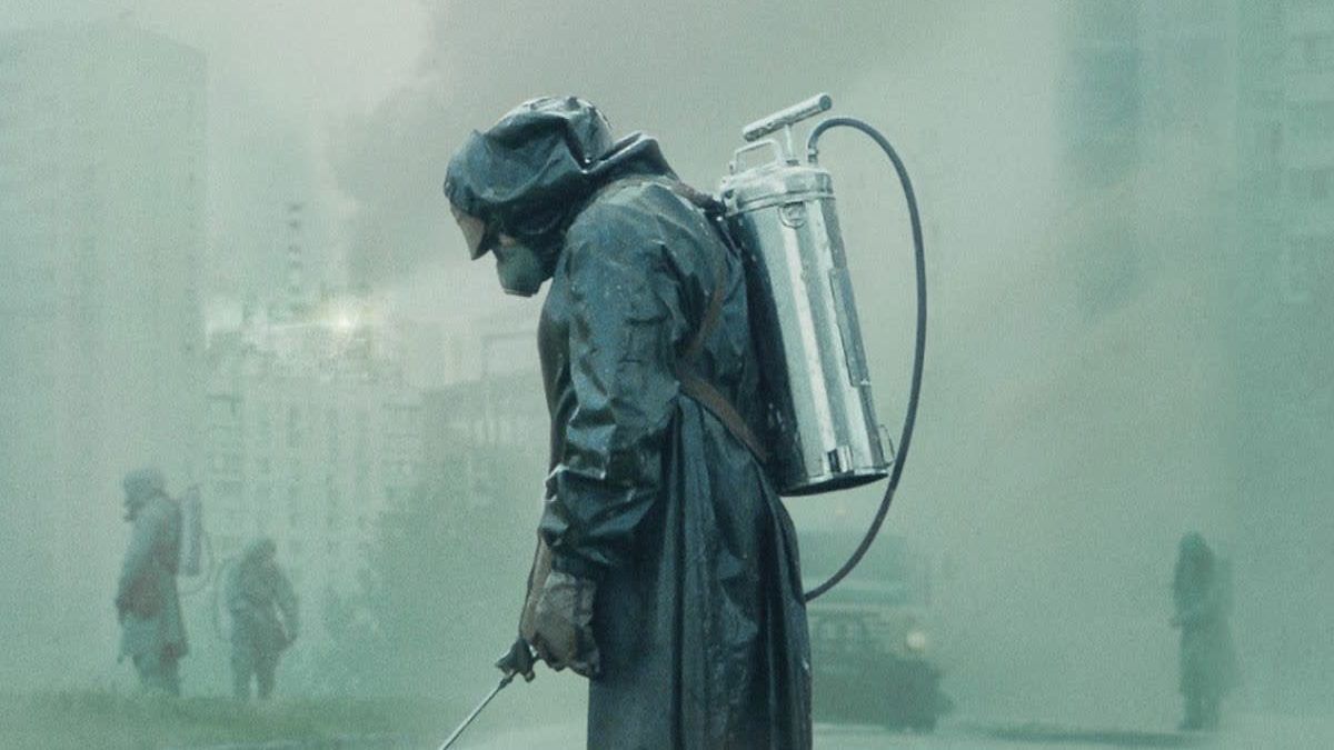 Koronavírus: a Csernobilban is dolgozó jelmezcég eladományozza a maszkokat