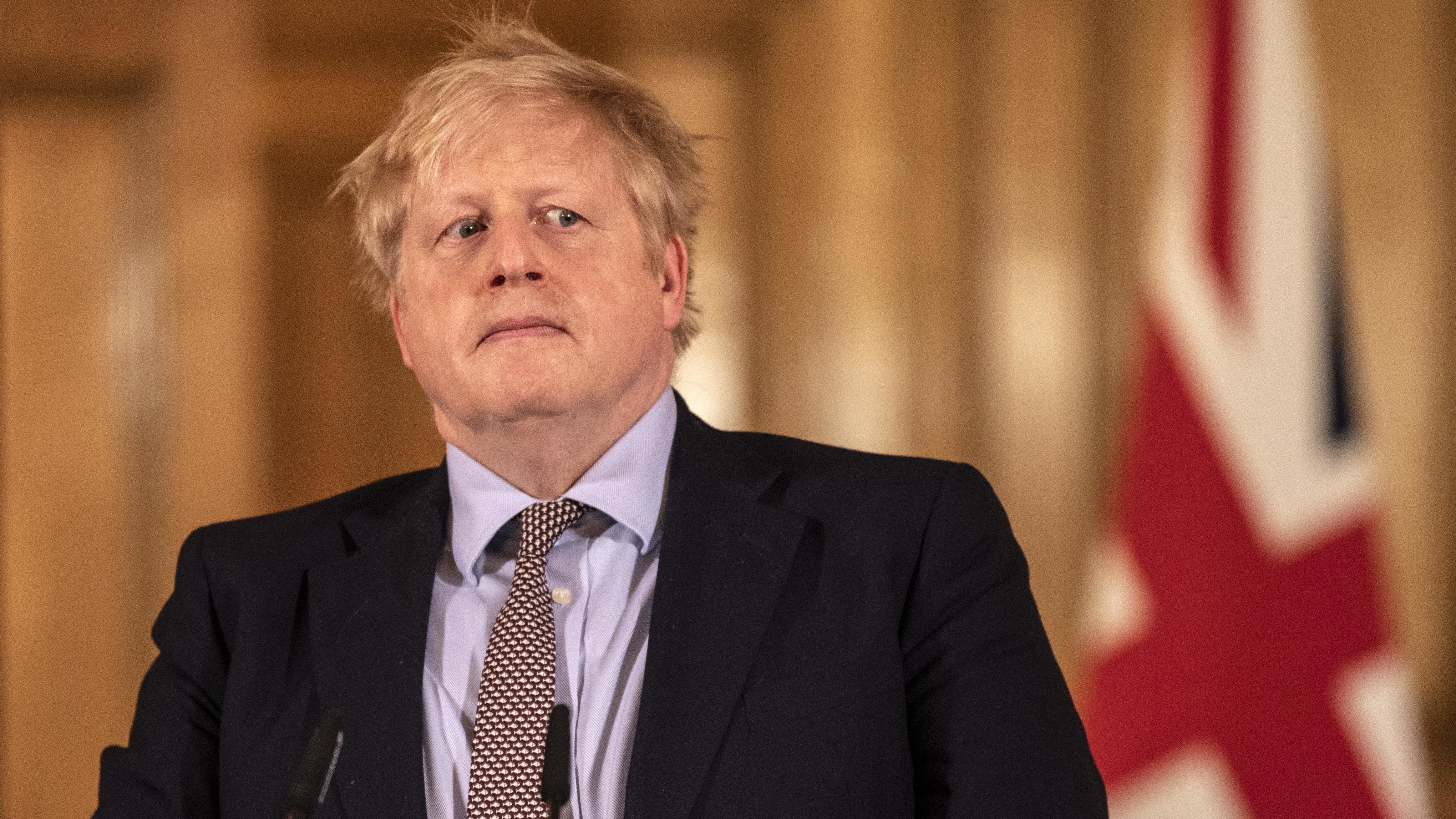 Második éjszakáját töltötte az intenzíven Boris Johnson