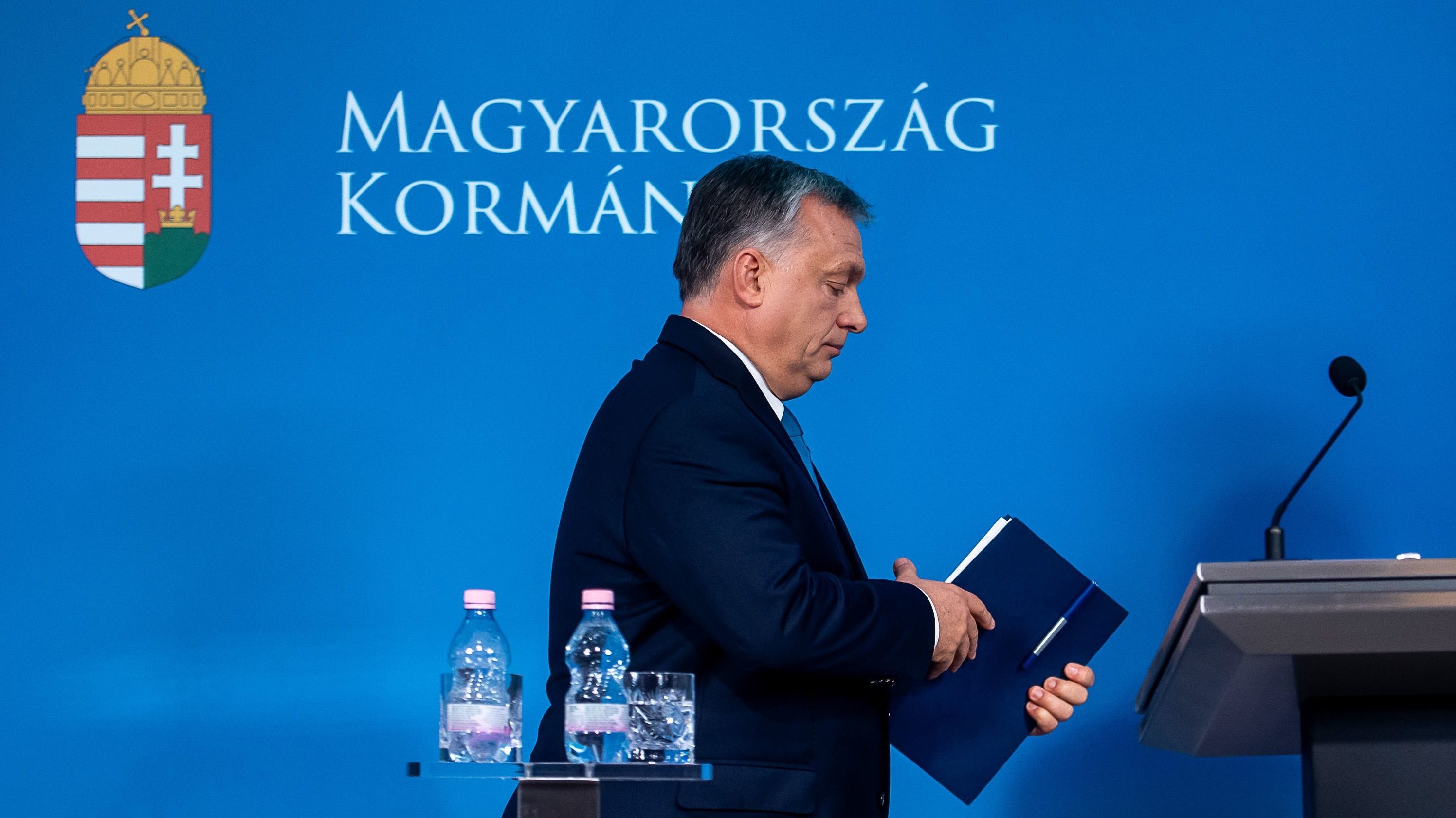 Orbán Viktor csütörtökön jelenti be, hogy meghosszabbítják-e a kijárási korlátozást
