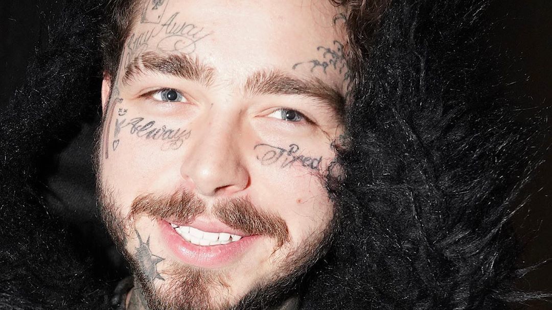 Így nézett ki Post Malone az arctetkói nélkül