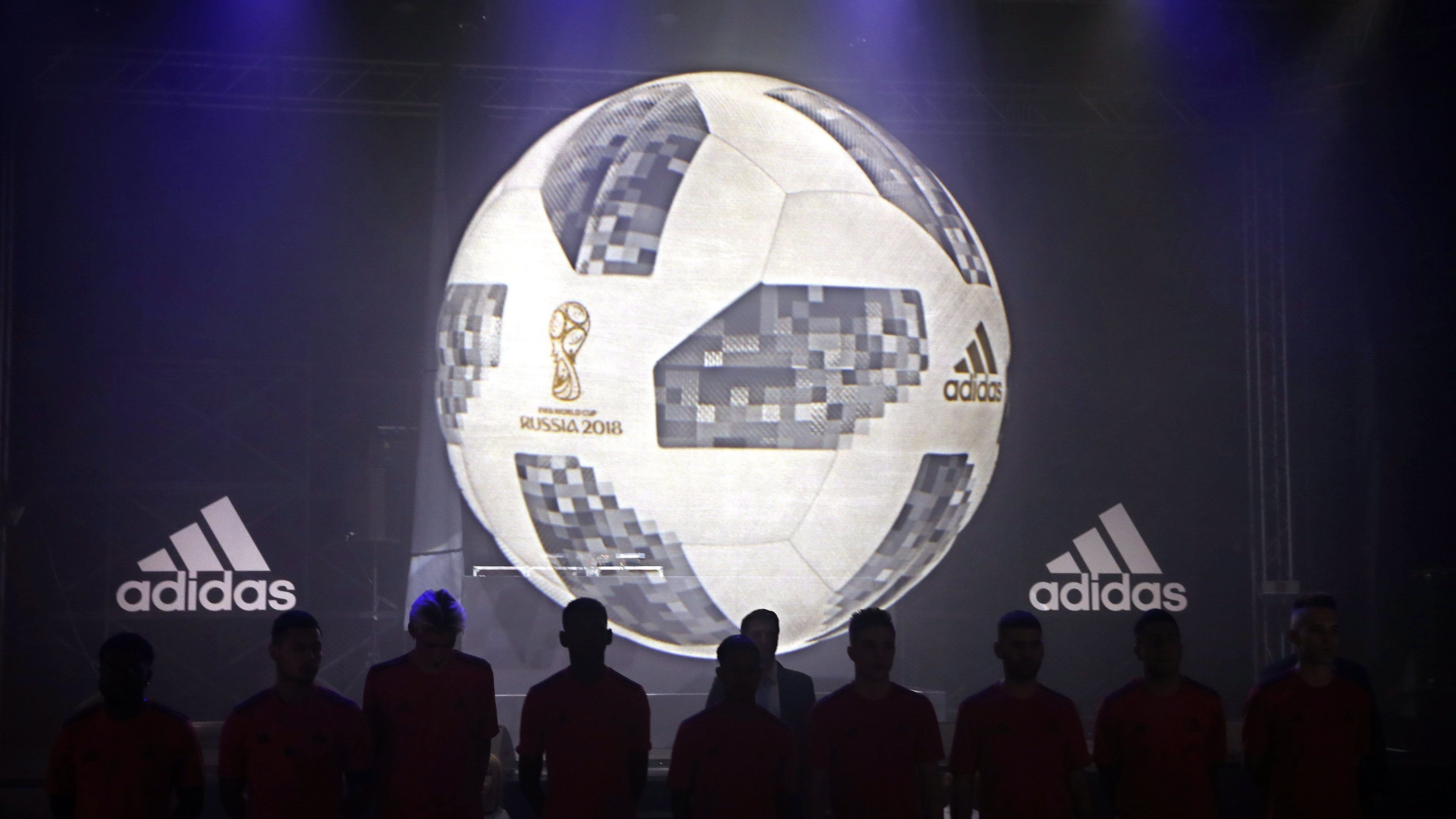 3 milliárd eurós mentőövet dobtak az Adidasnak