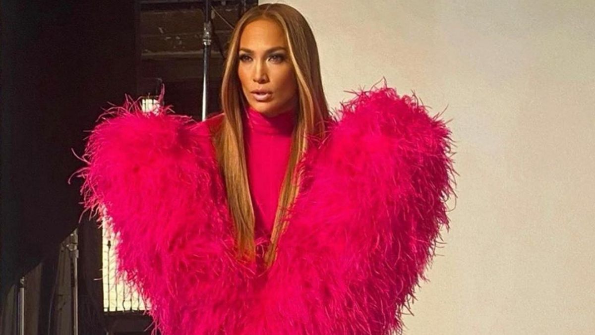 Jennifer Lopez szettjéről több dolog is eszünkbe jut