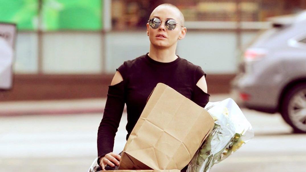 Rose McGowan egy űrlényhez hasonlította saját magát ezen a fotón