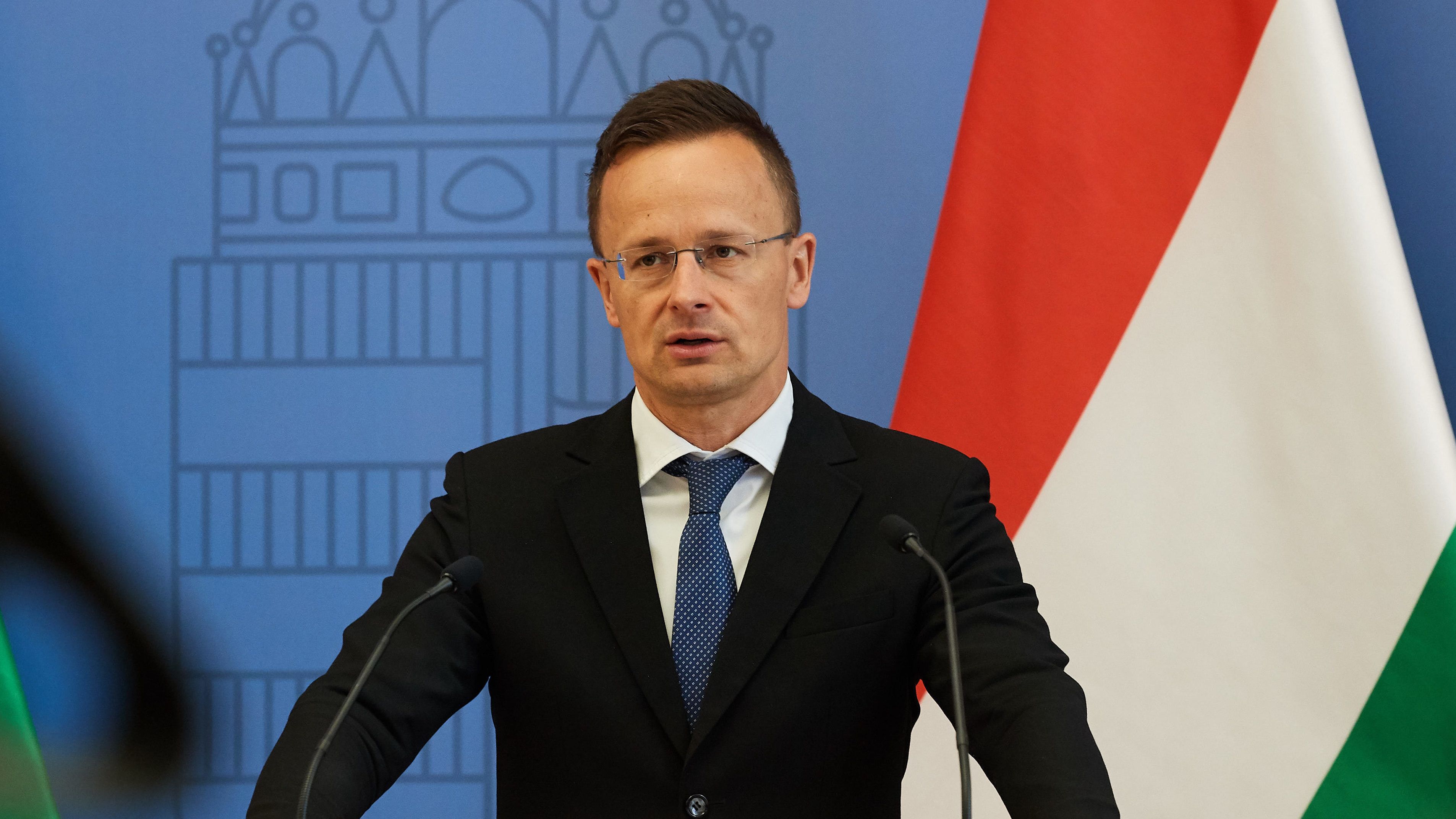 Szijjártó Péter: „Magyarország az EU tagja akar maradni, és az is marad”