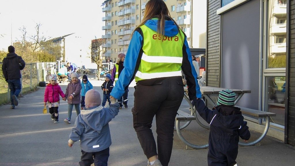 Norvégiában újranyitottak az óvodák és bölcsődék, de a szülők nem mehetnek be