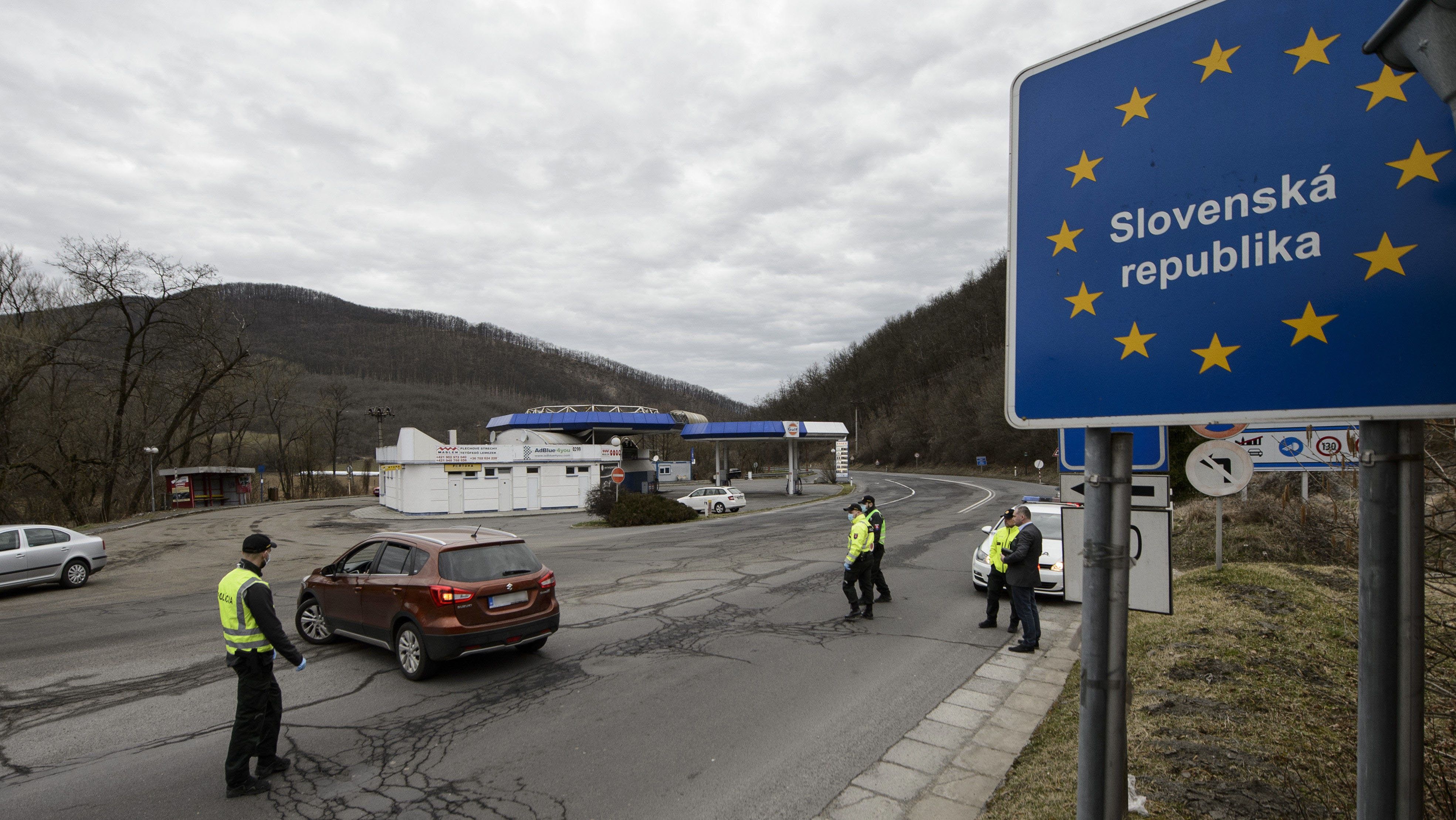 A kisebb boltok már szerdán kinyithatnak Szlovákiában