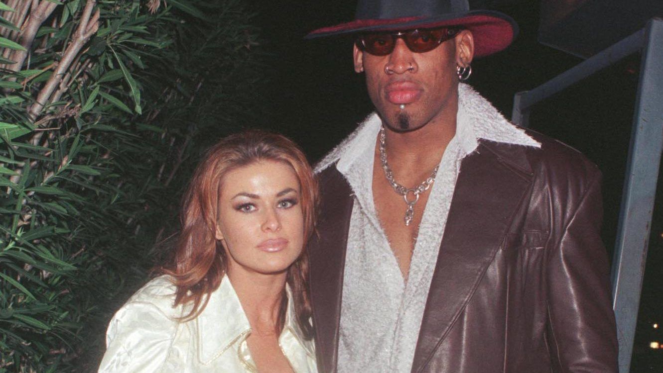 Carmen Electra elmesélte, hogy Dennis Rodmannel egyszer a kosárpályán is szexeltek