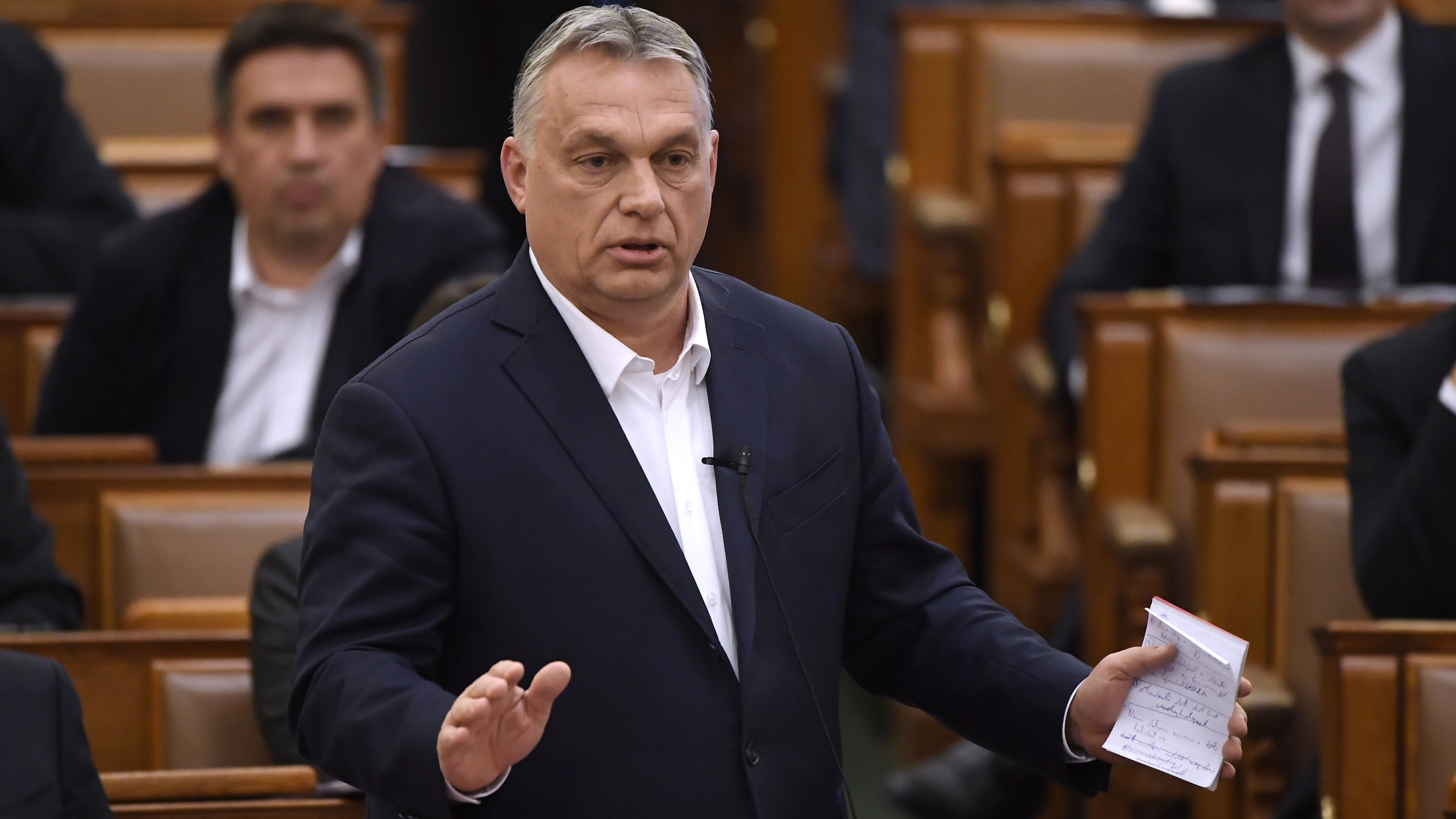 Orbán: Budapesten és környékén a kijárási korlátozások életben maradnak