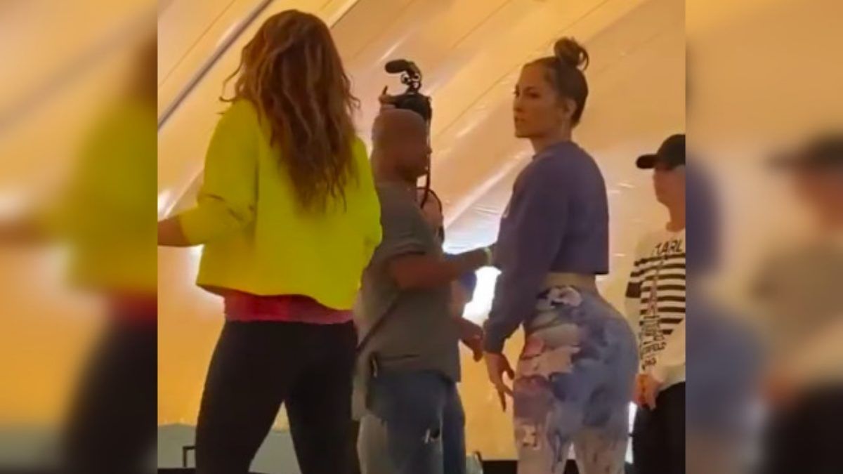 Itt a videó, ahol Jennifer Lopez megtanítja feneket rázni Shakirát