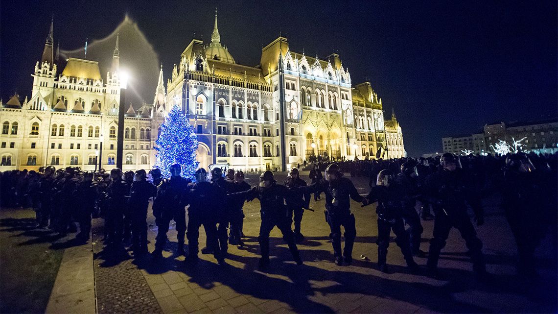 Újabb vádemelések a 2018-as Kossuth téri tüntetések miatt