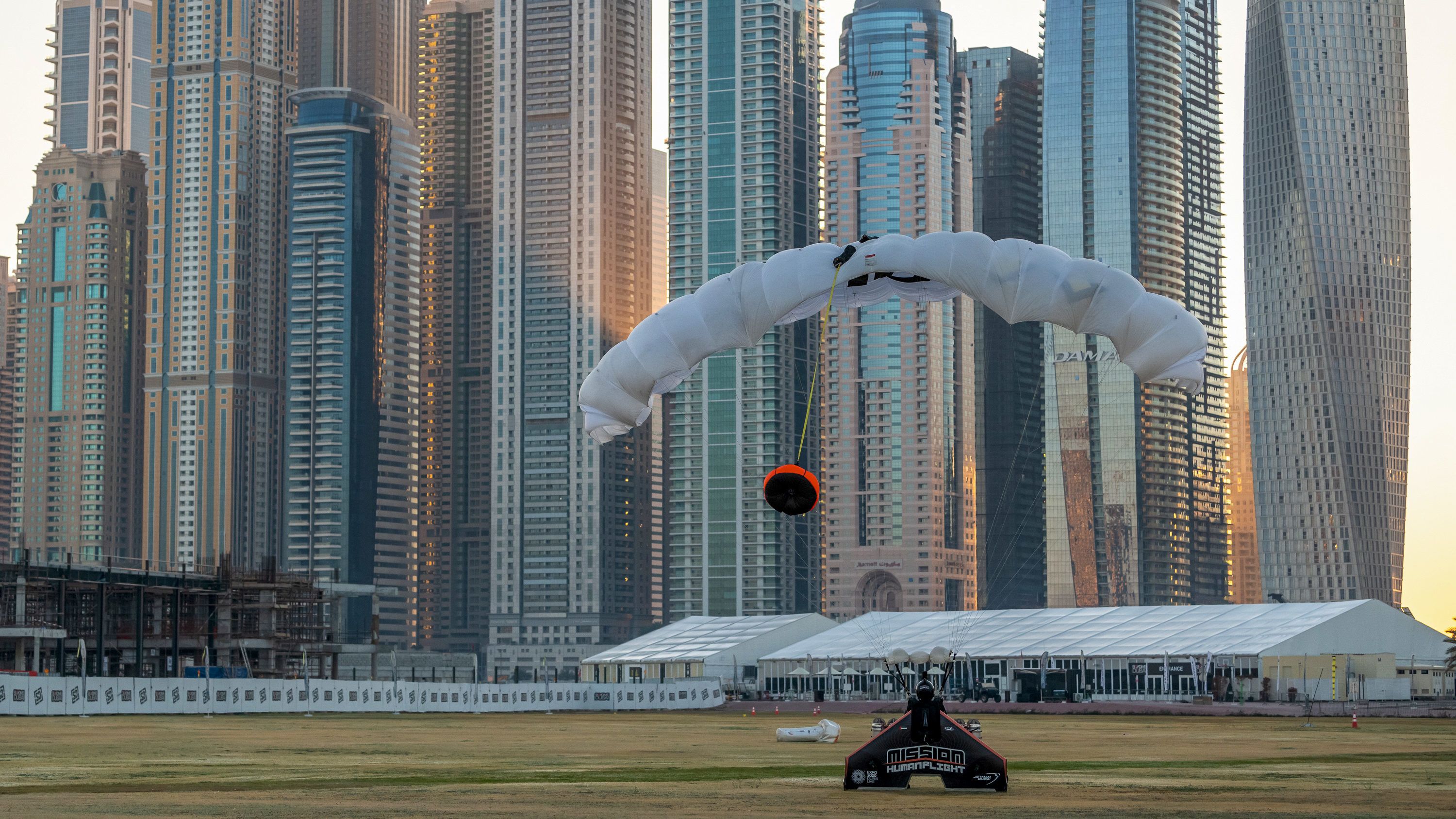 Egy évvel eltolják a dubaji világkiállítást